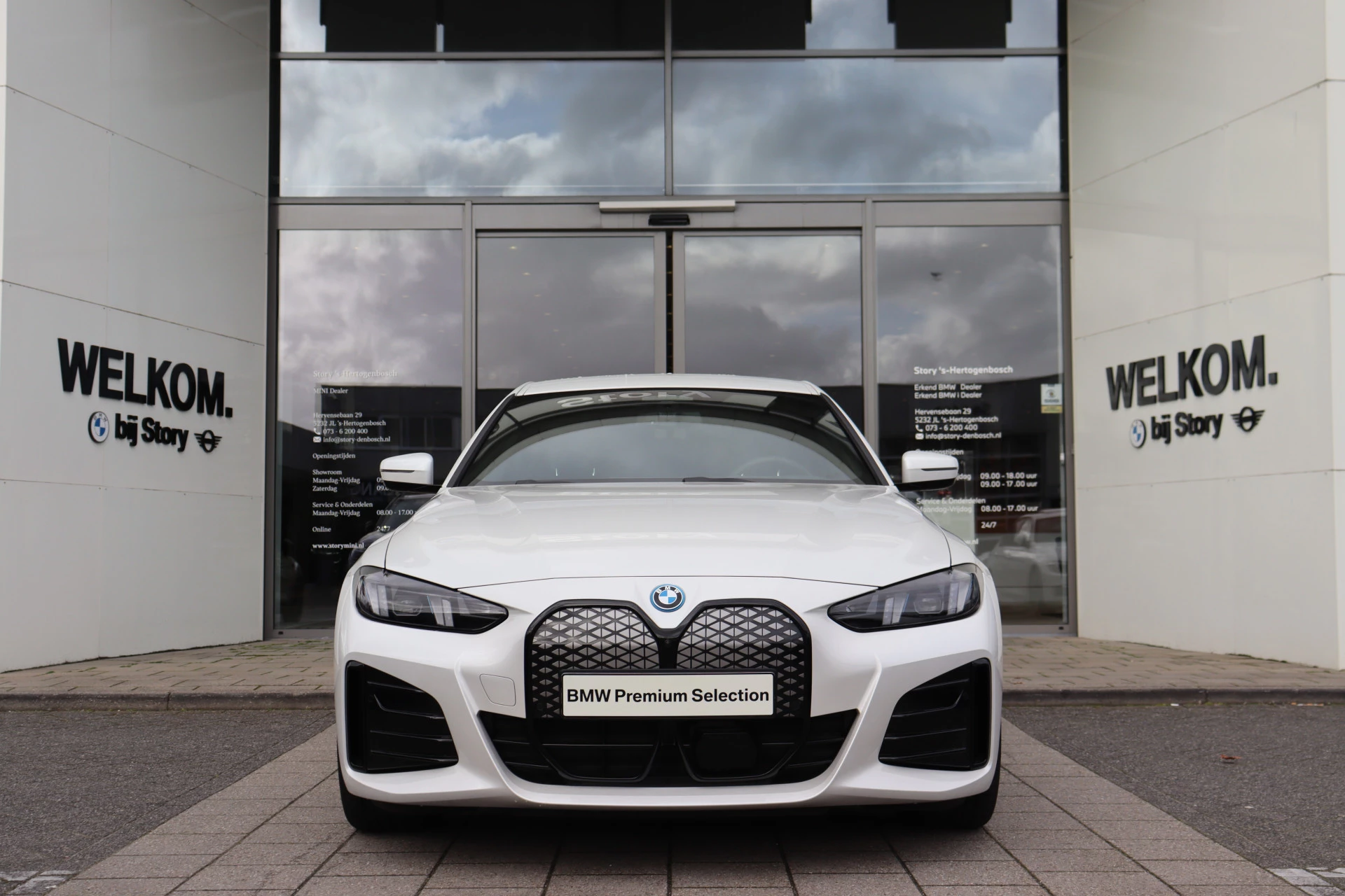 Hoofdafbeelding BMW i4