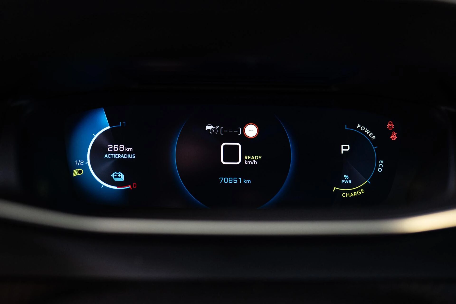 Hoofdafbeelding Peugeot e-208