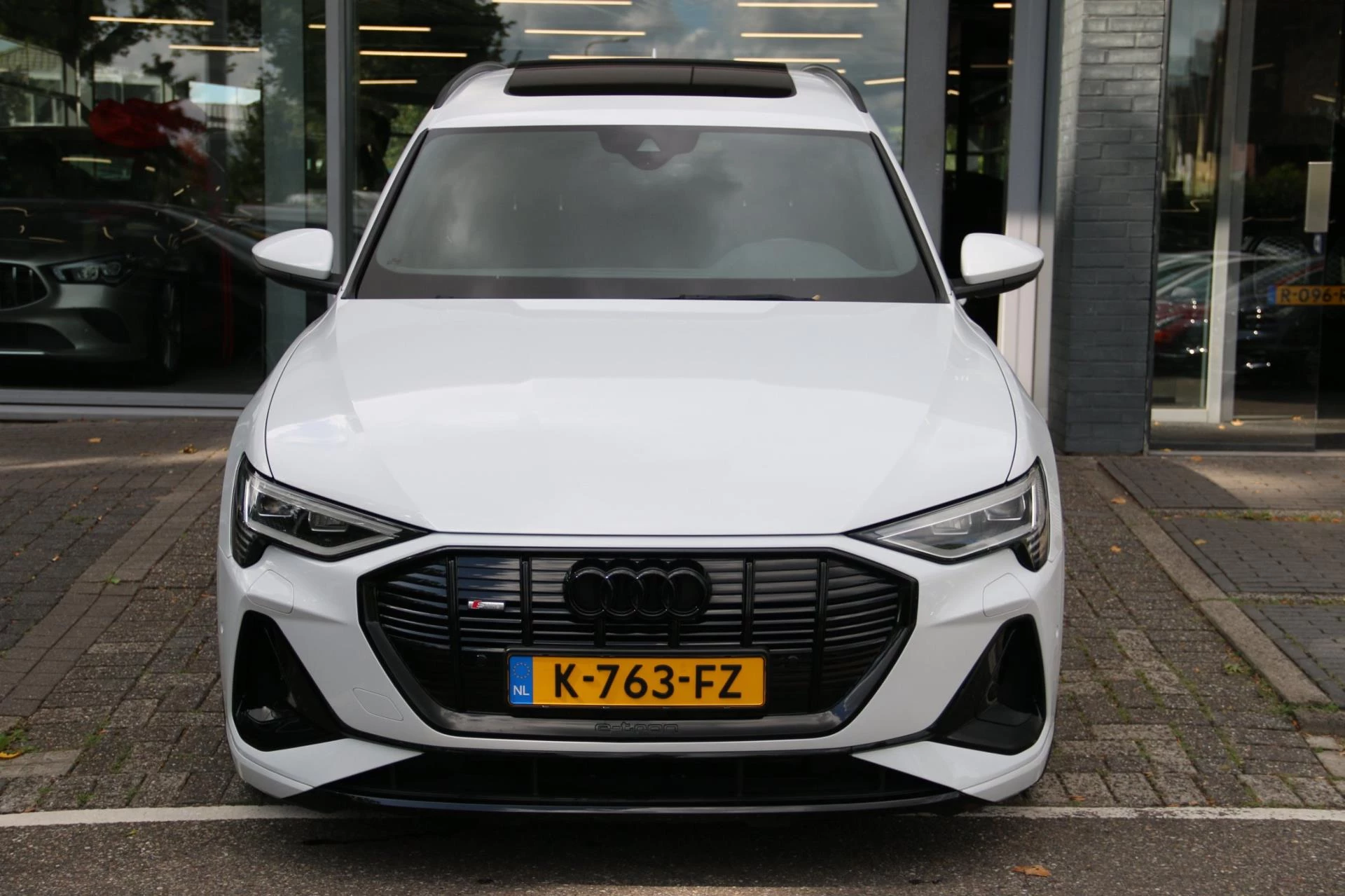 Hoofdafbeelding Audi e-tron