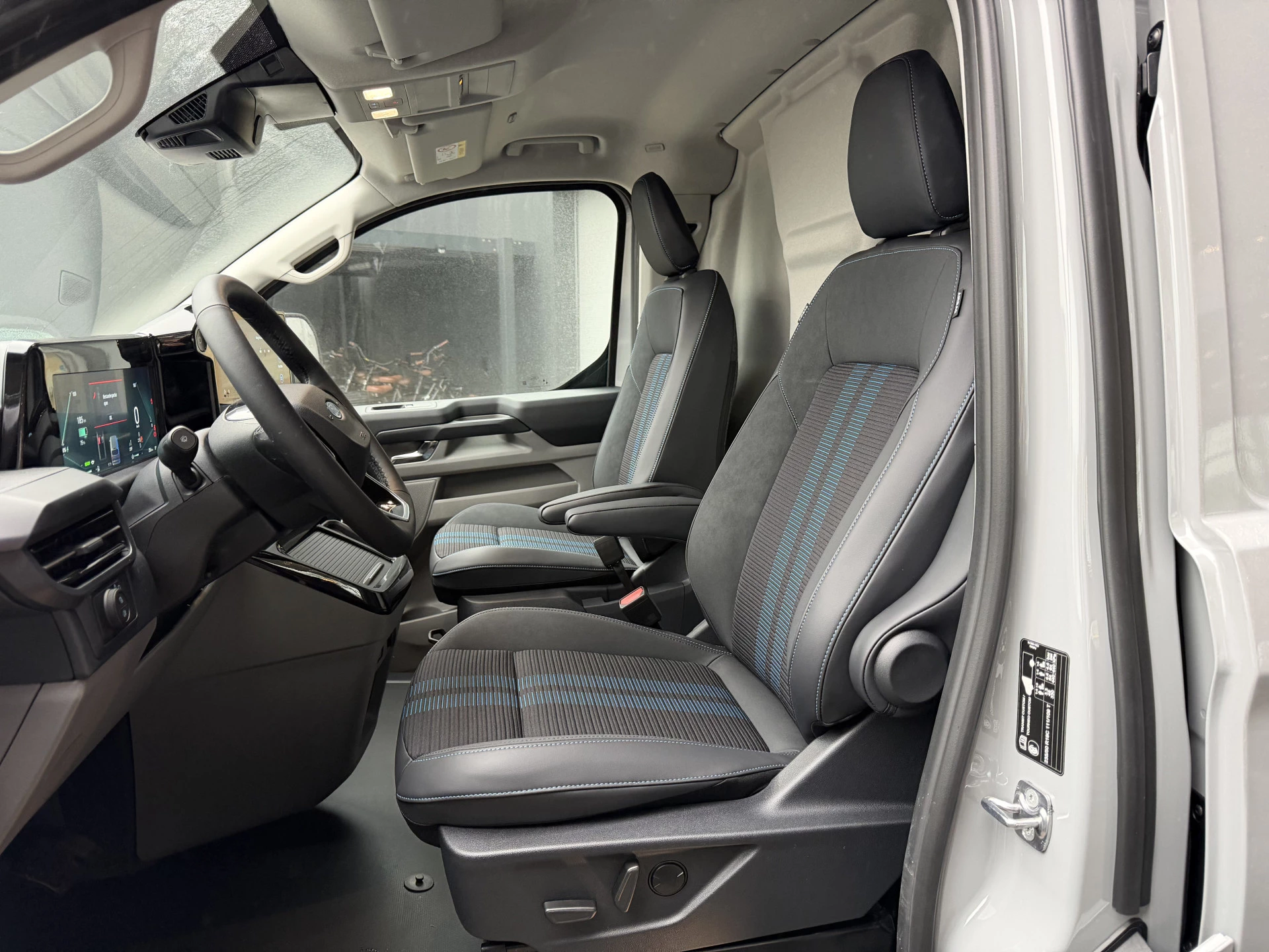 Hoofdafbeelding Ford E-Transit Custom