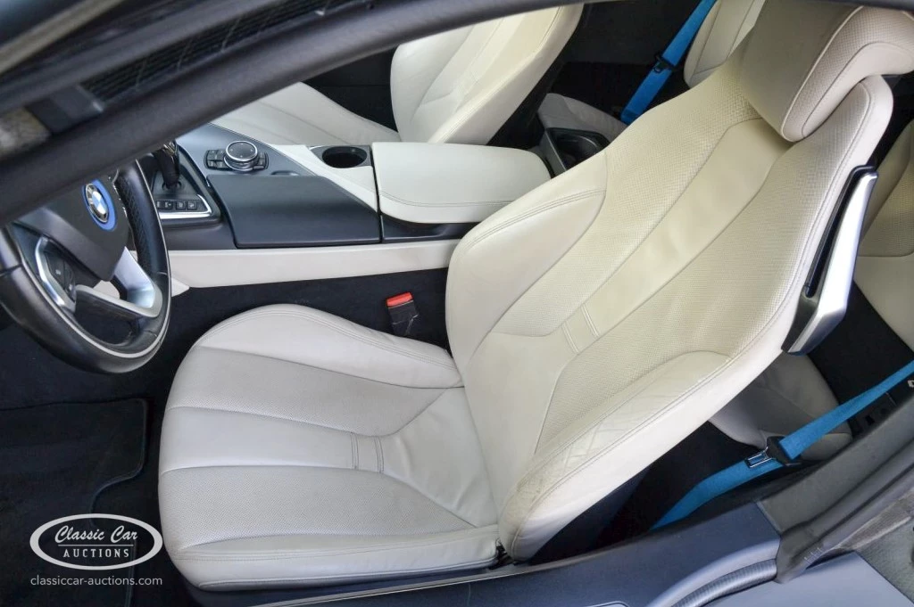 Hoofdafbeelding BMW i8