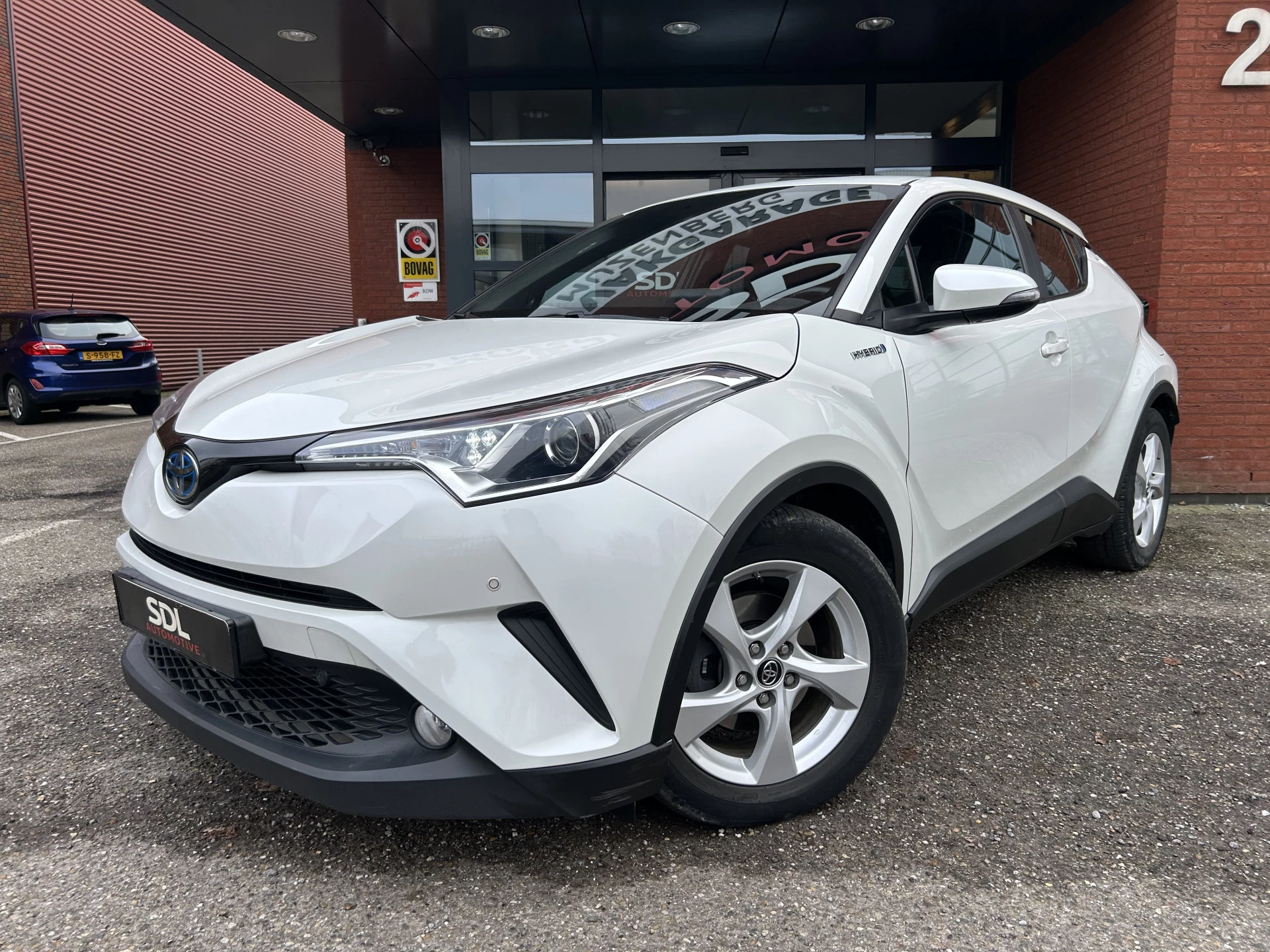 Hoofdafbeelding Toyota C-HR