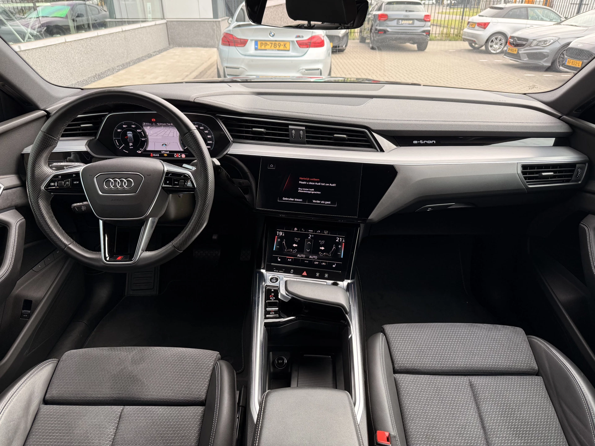 Hoofdafbeelding Audi e-tron