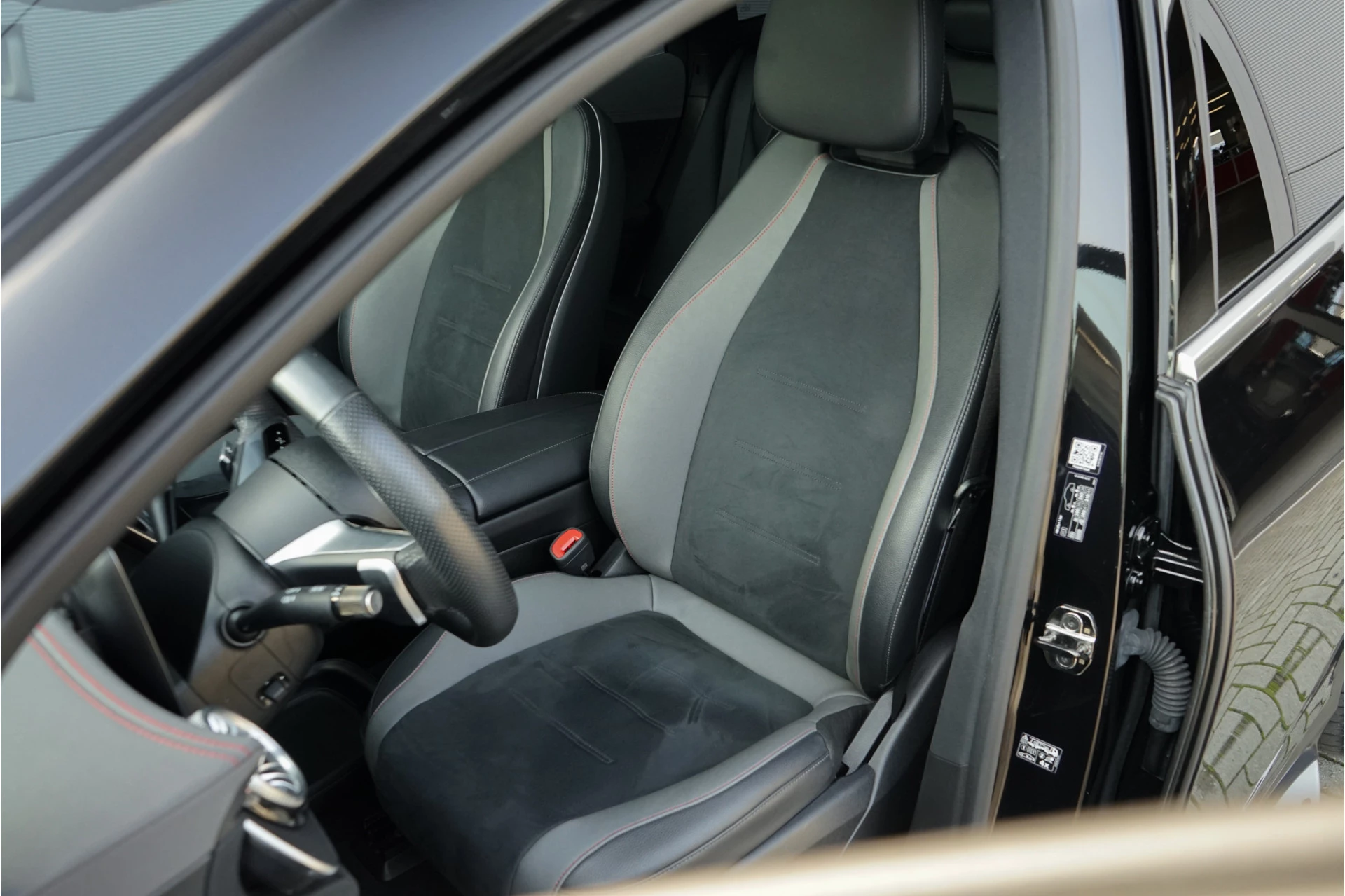 Hoofdafbeelding Mercedes-Benz EQE