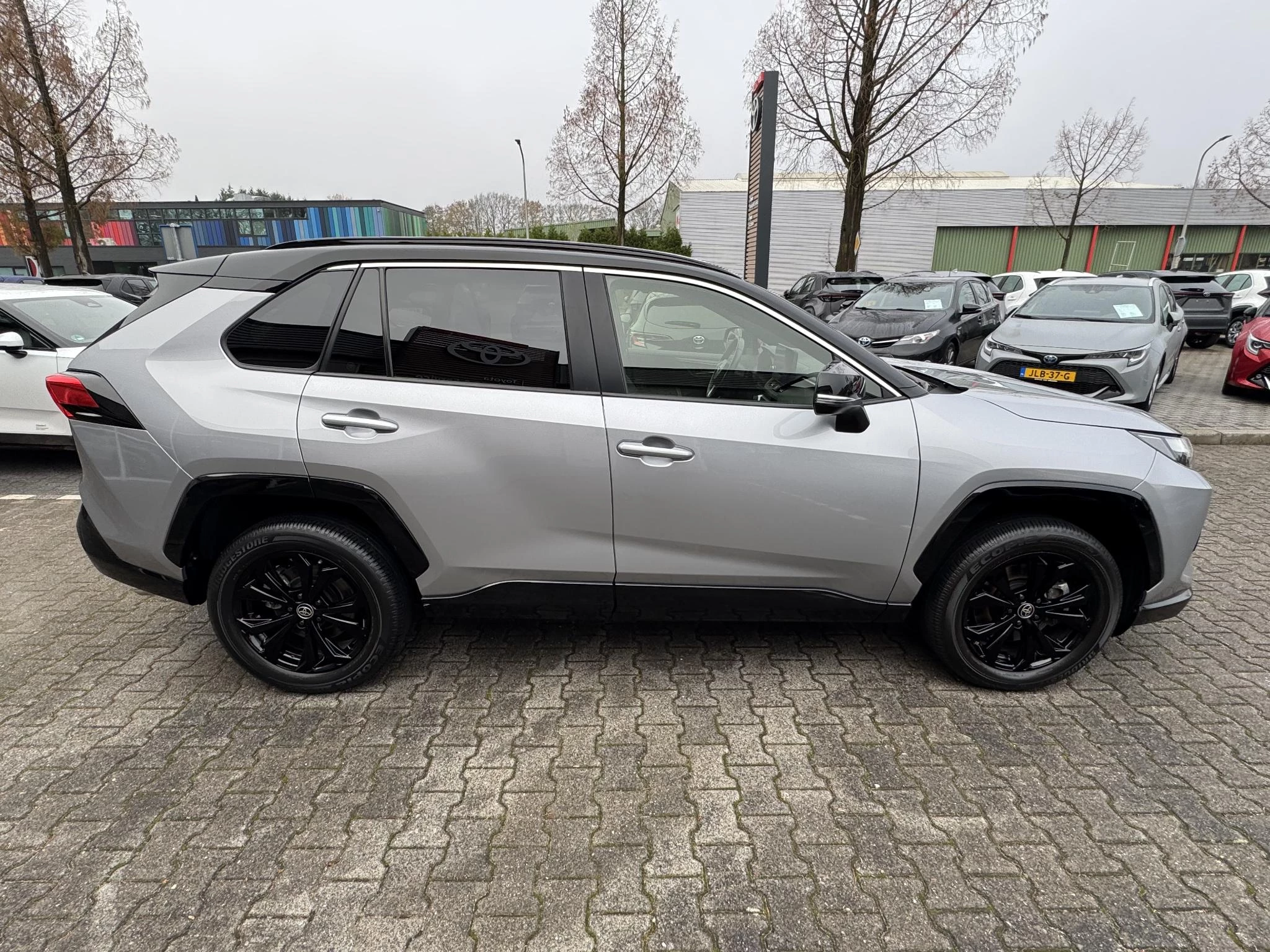 Hoofdafbeelding Toyota RAV4