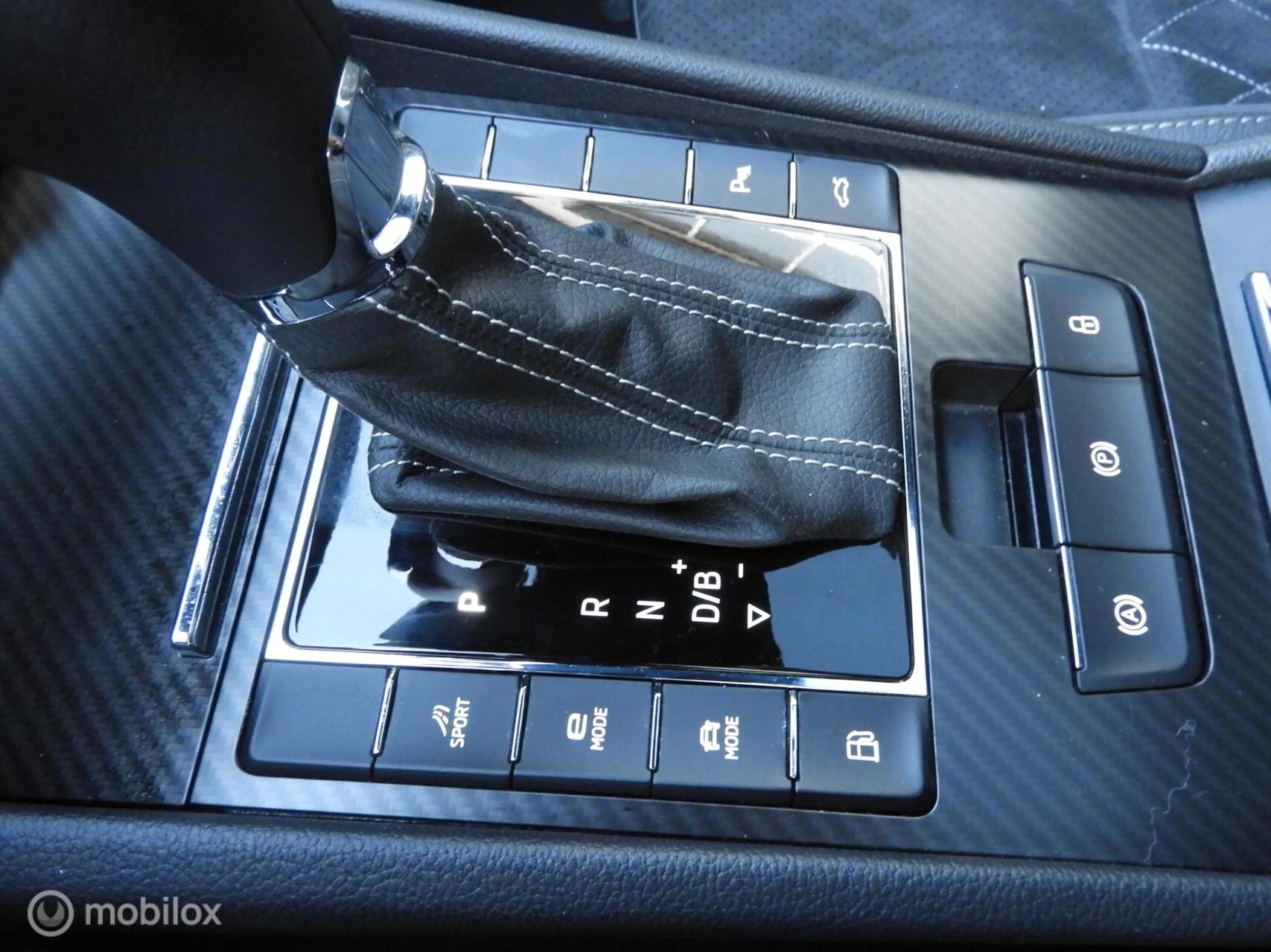 Hoofdafbeelding Škoda Superb