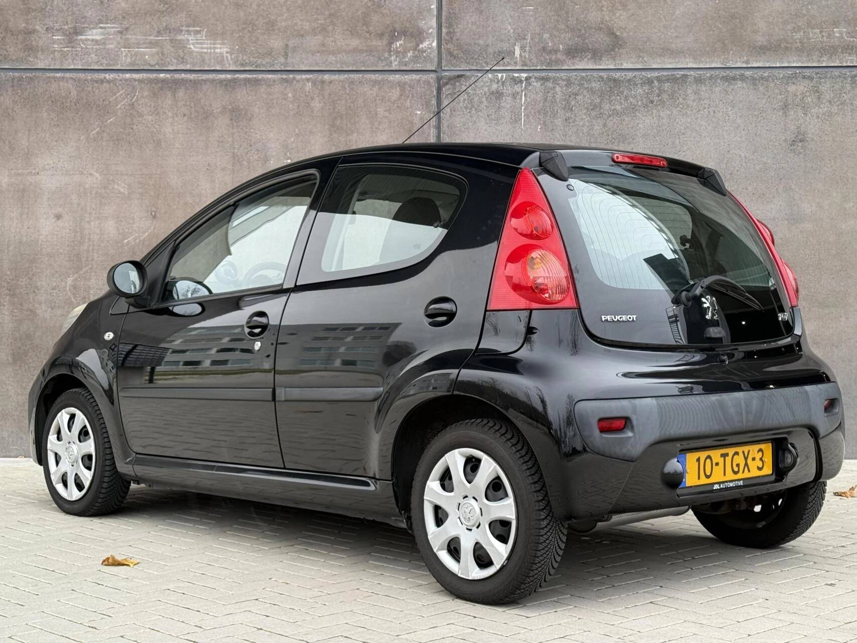 Hoofdafbeelding Peugeot 107
