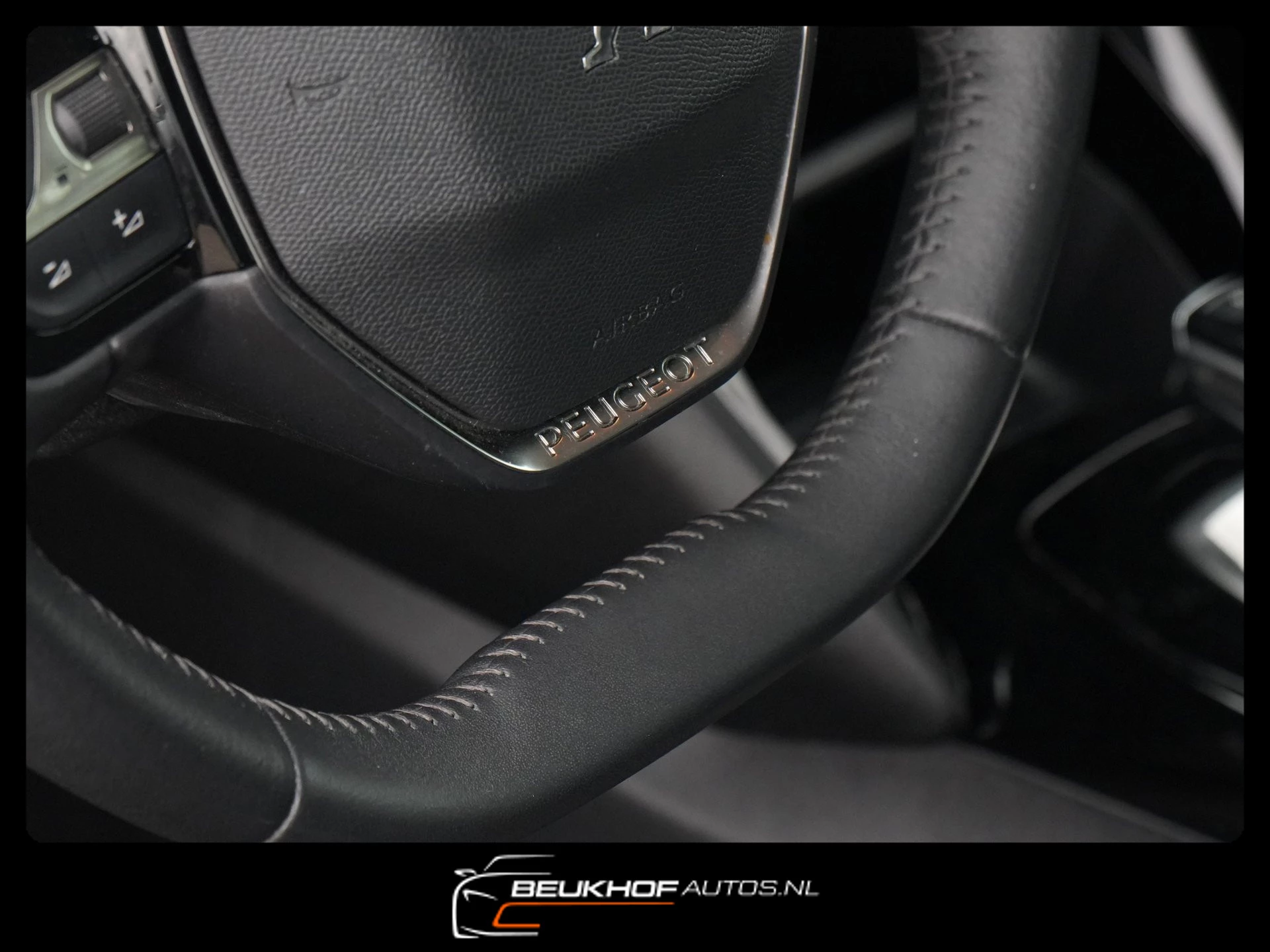 Hoofdafbeelding Peugeot e-208