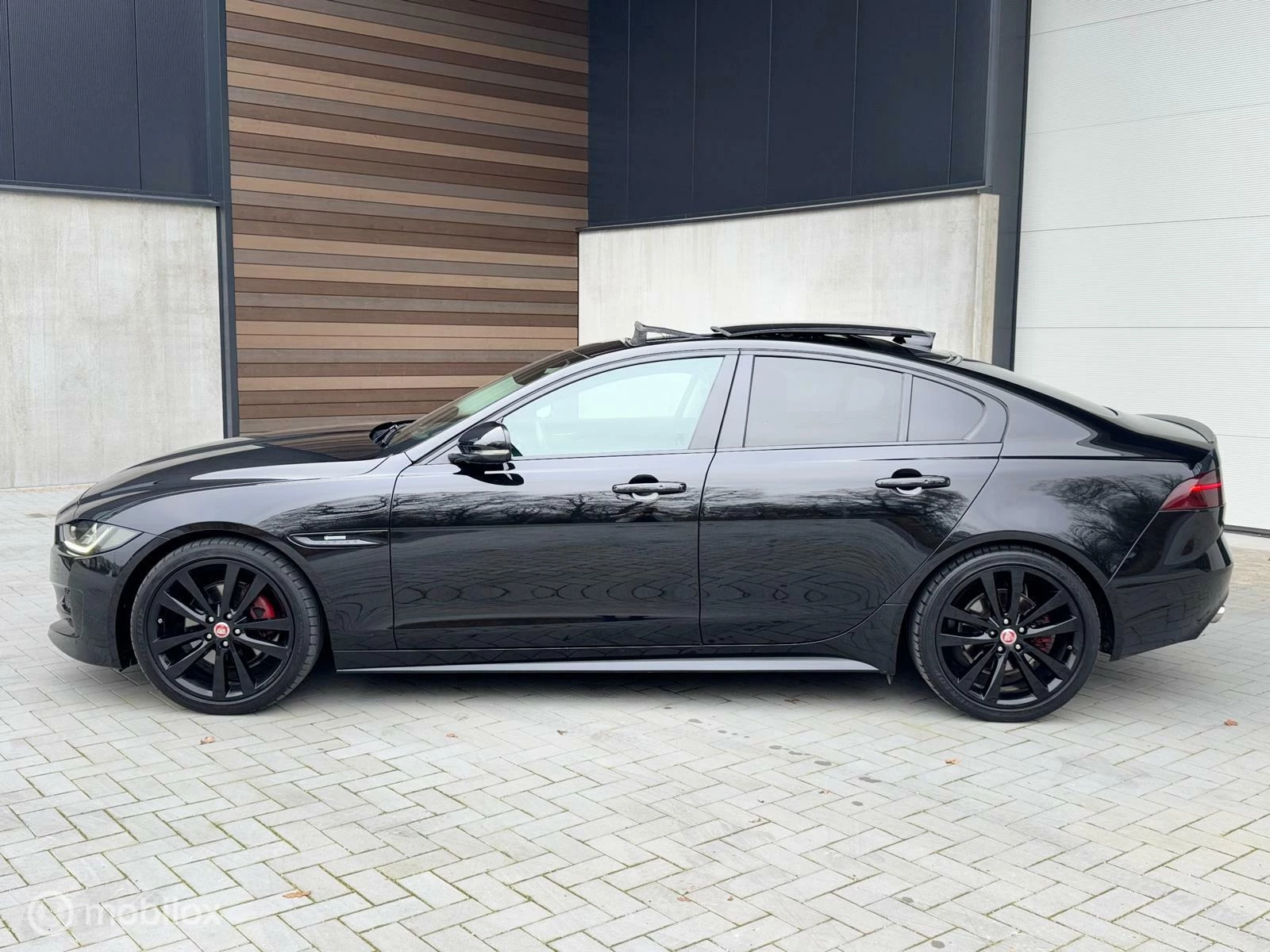 Hoofdafbeelding Jaguar XE