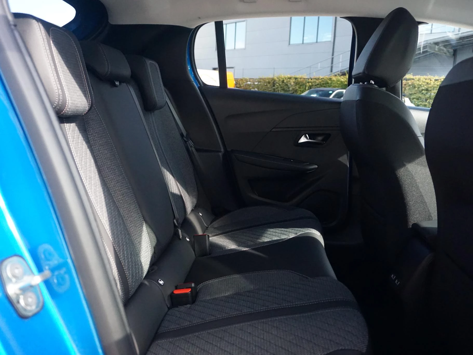 Hoofdafbeelding Peugeot e-208