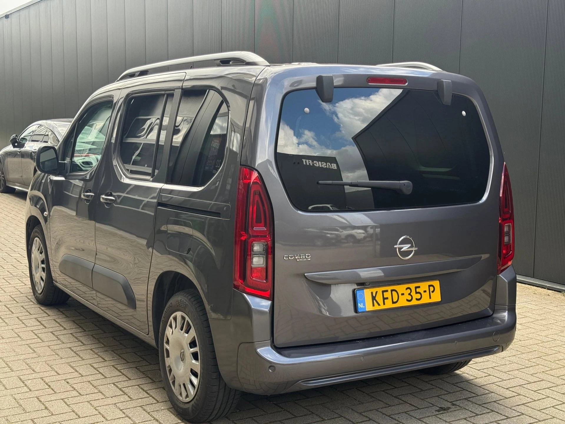 Hoofdafbeelding Opel Combo