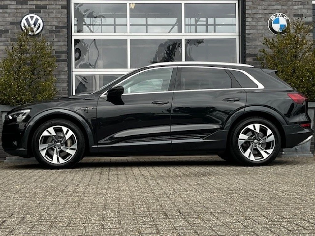 Hoofdafbeelding Audi e-tron