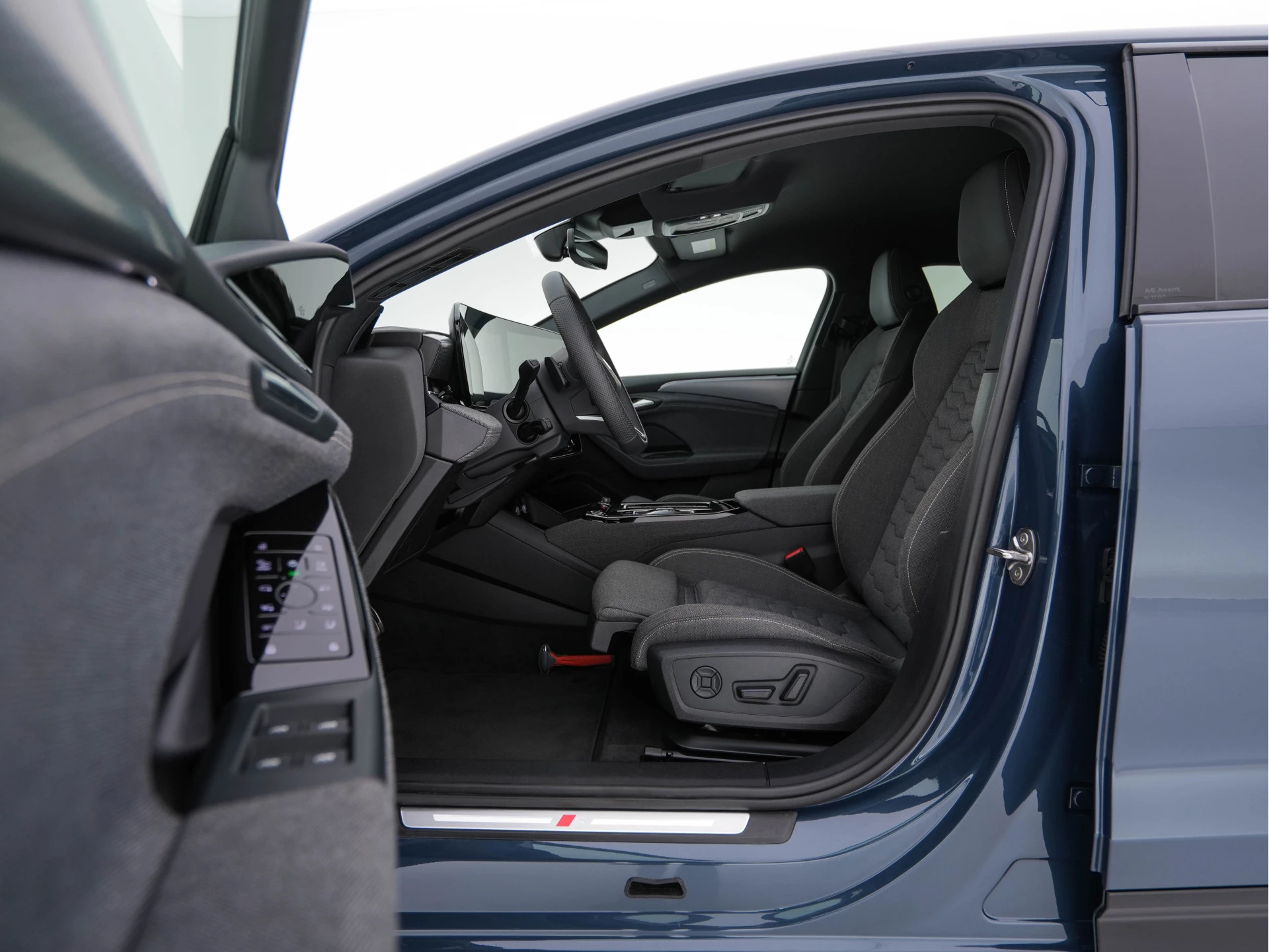 Hoofdafbeelding Audi A6 Avant e-tron