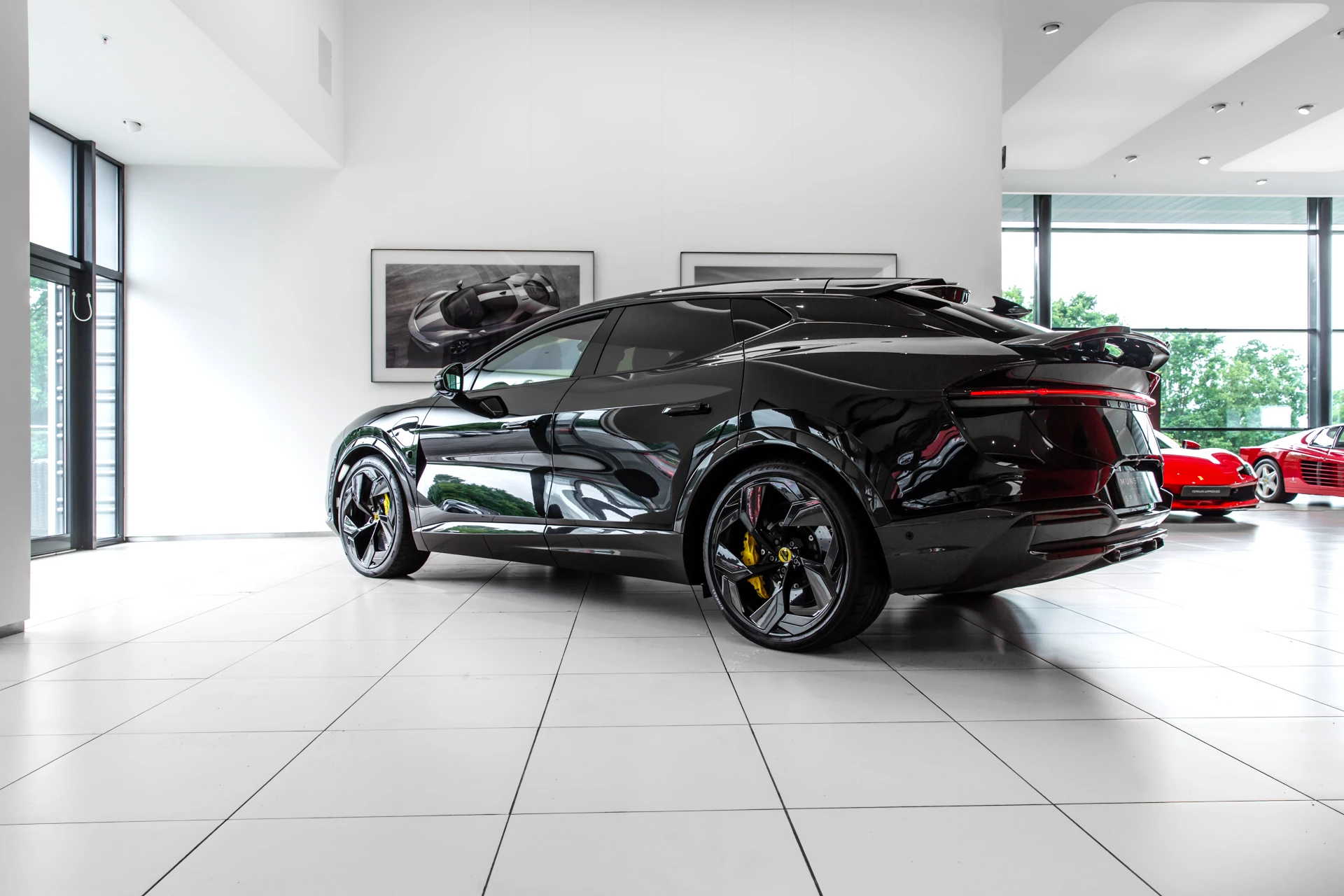 Hoofdafbeelding Lotus Eletre