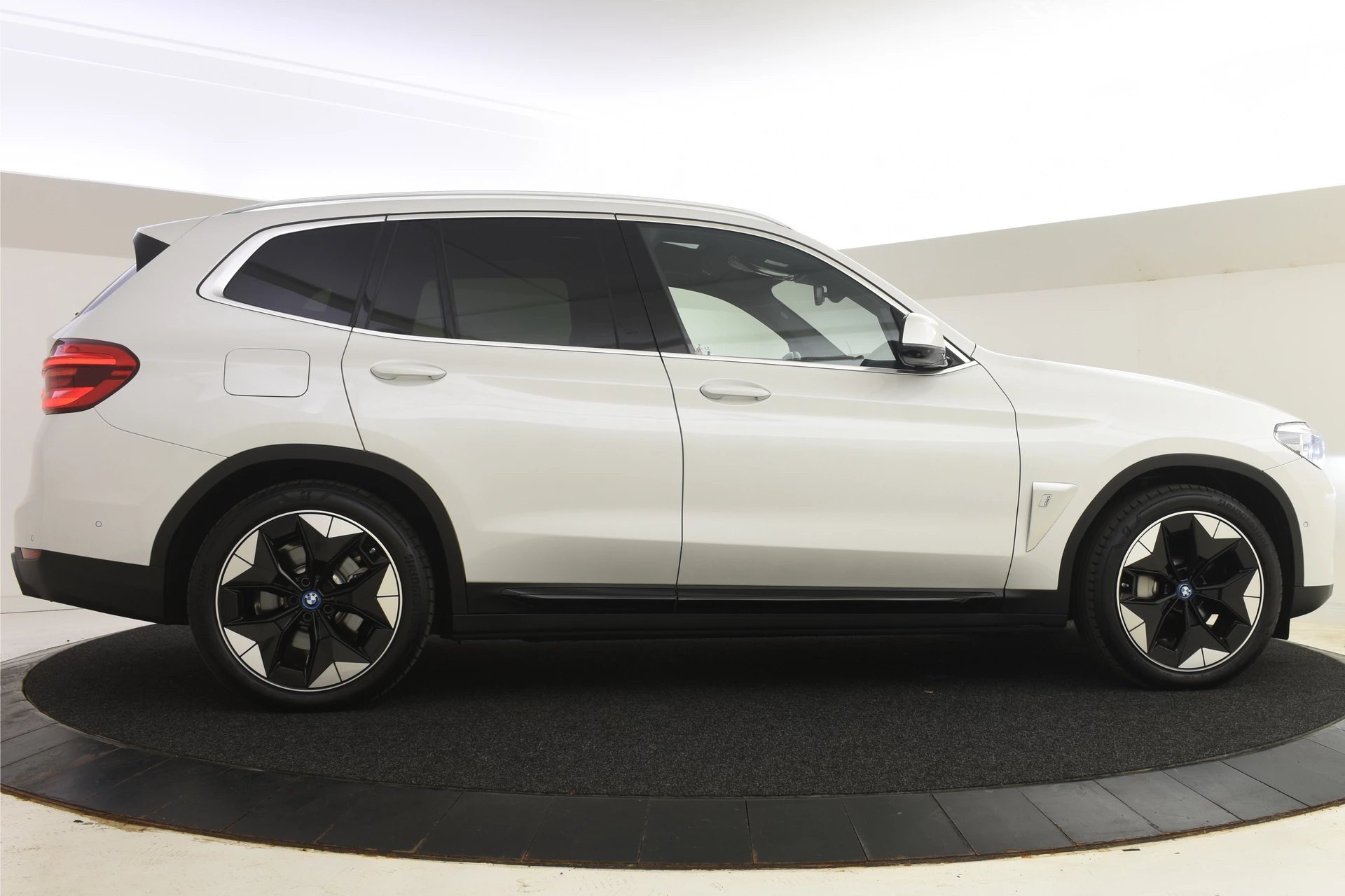 Hoofdafbeelding BMW iX3