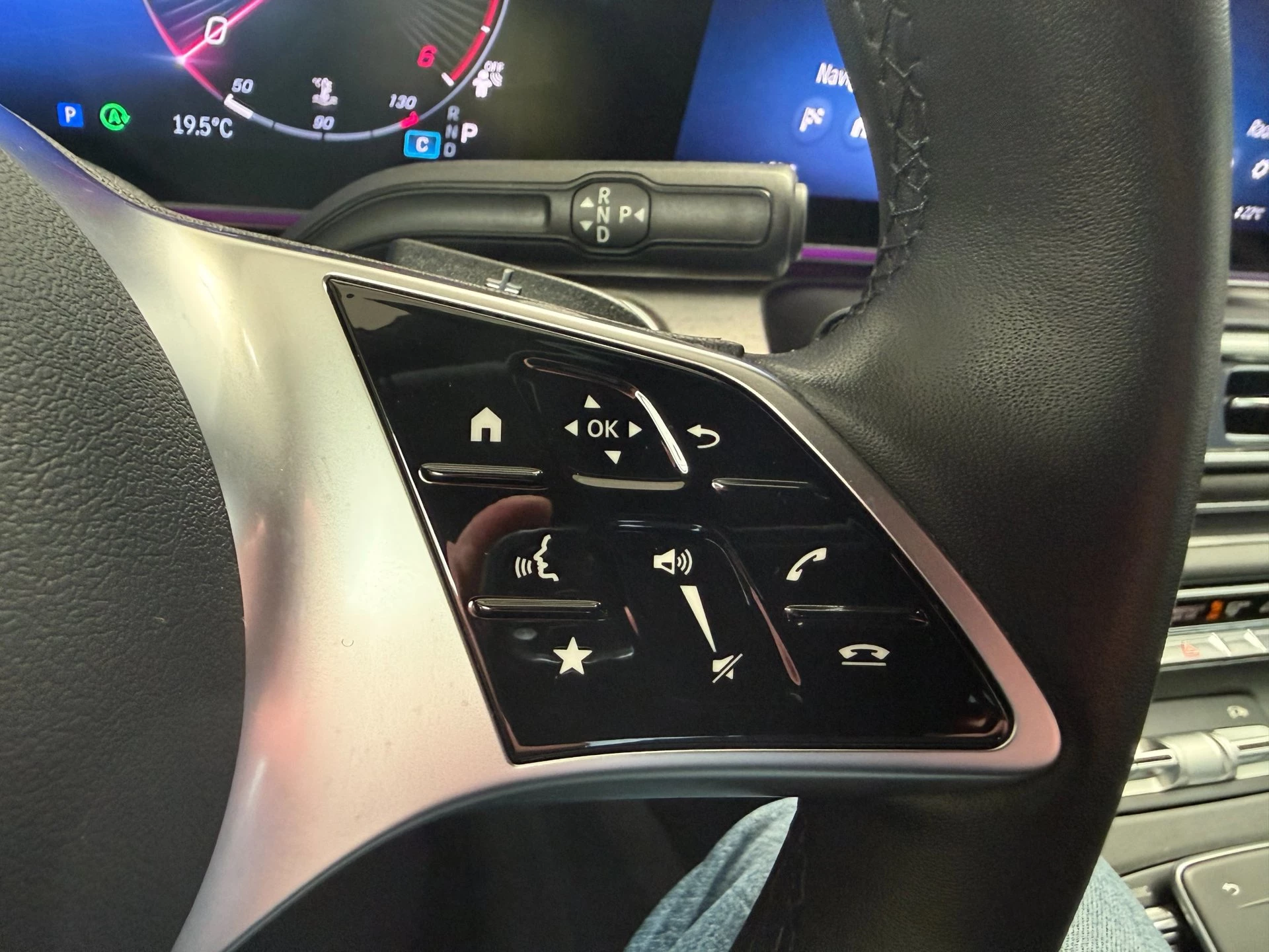 Hoofdafbeelding Mercedes-Benz 300