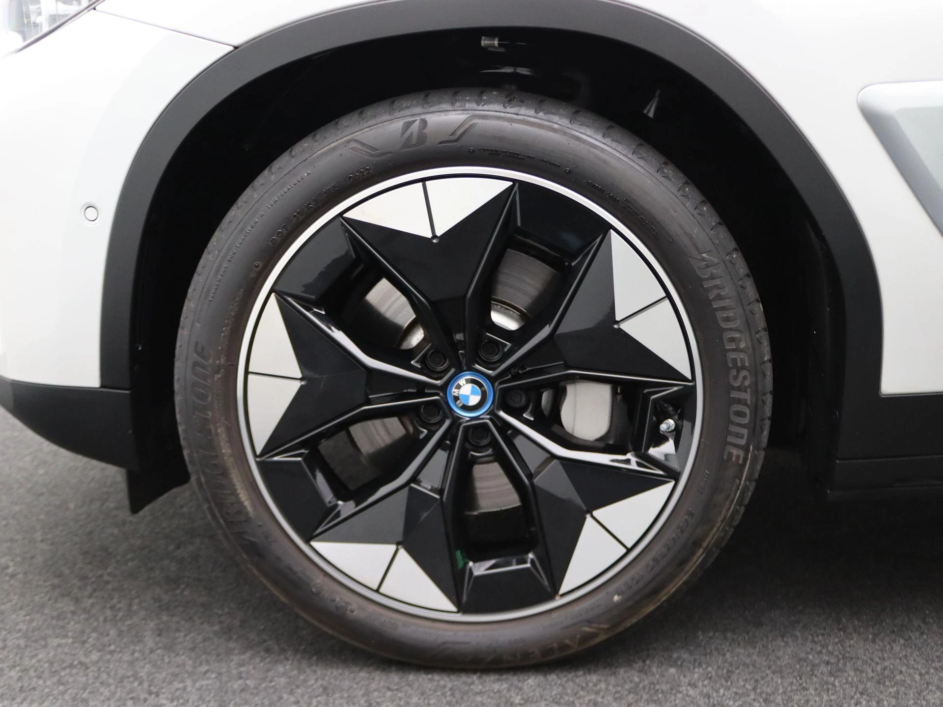 Hoofdafbeelding BMW iX3