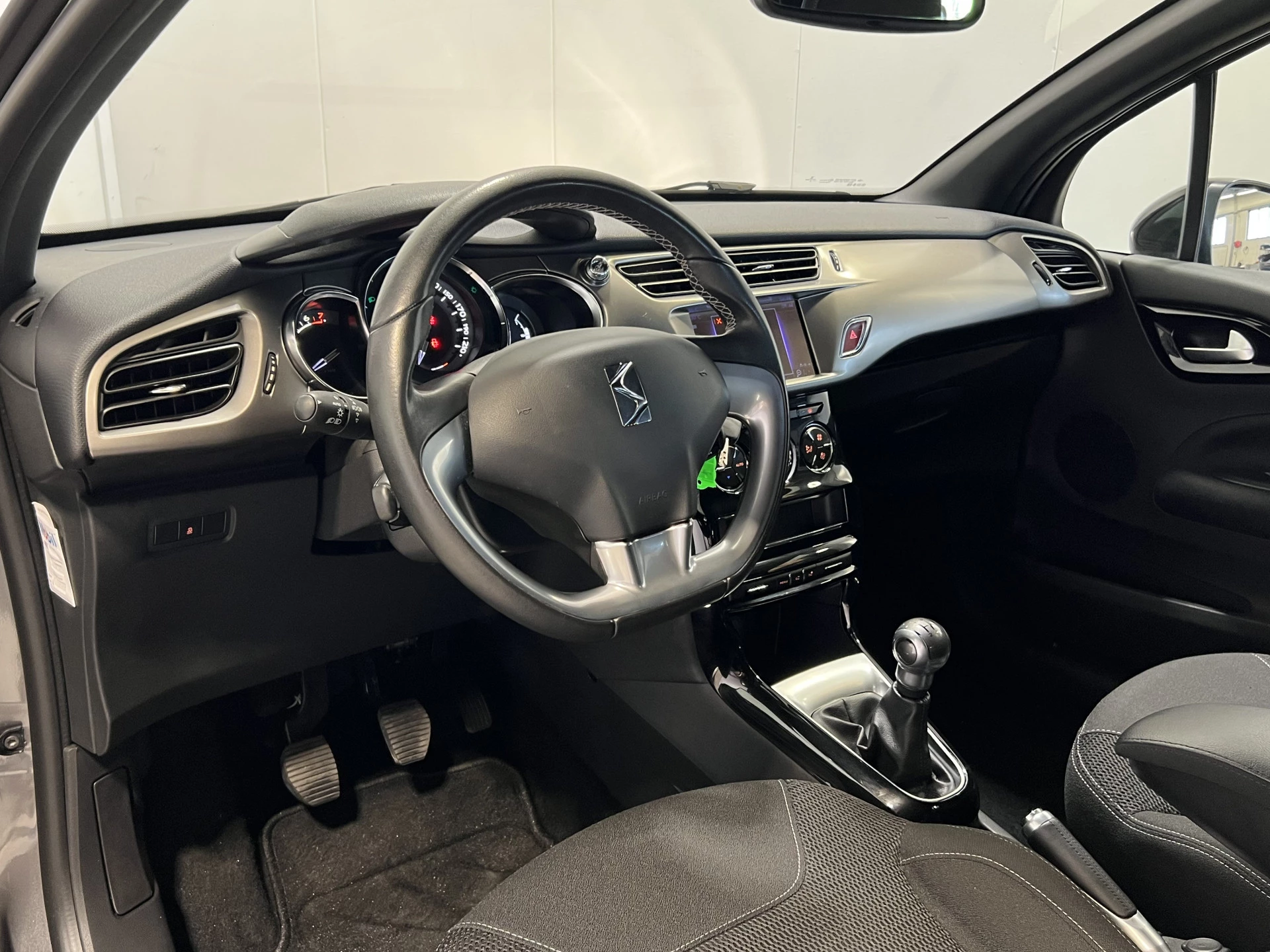 Hoofdafbeelding DS DS 3
