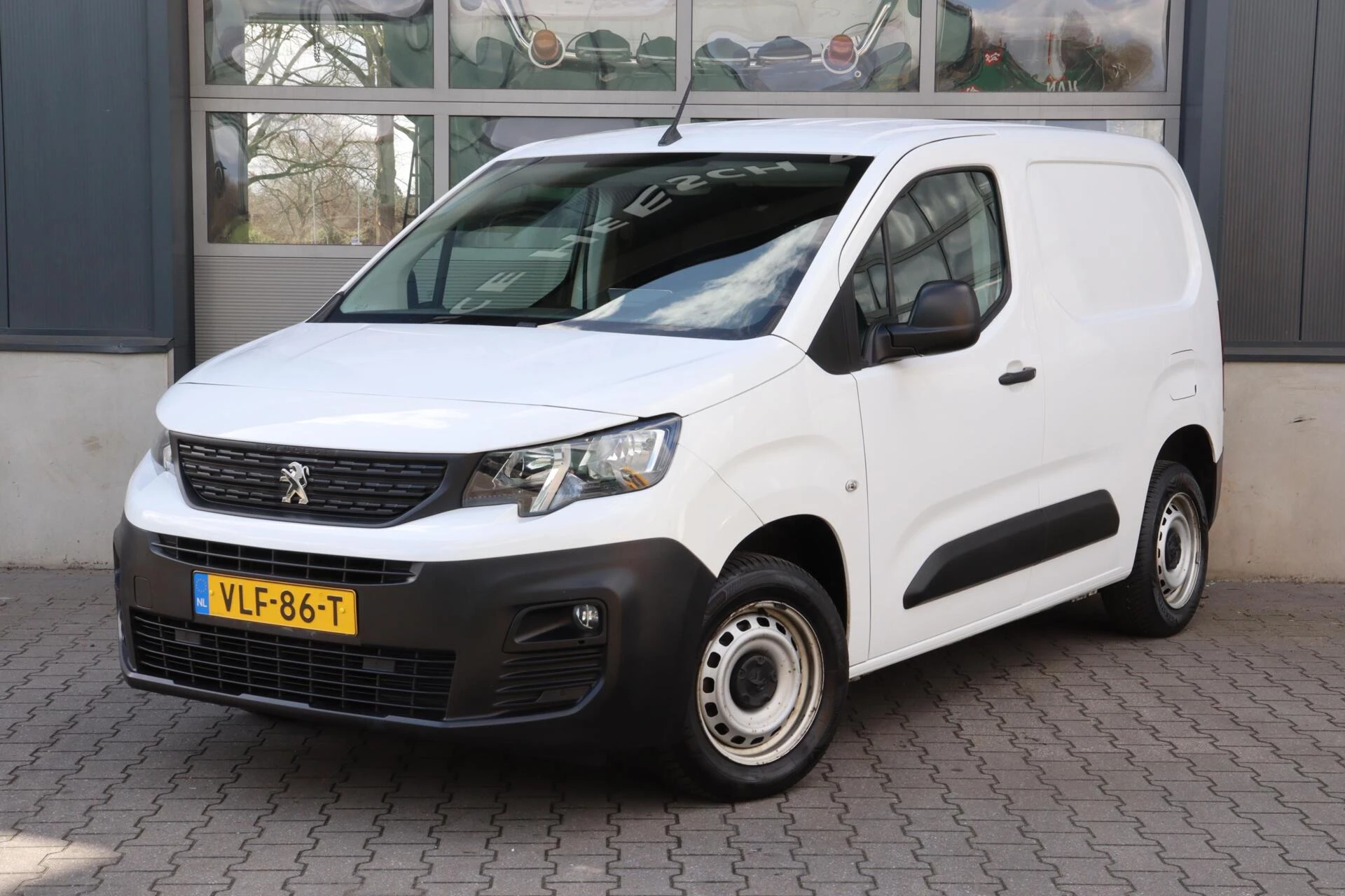 Hoofdafbeelding Peugeot Partner