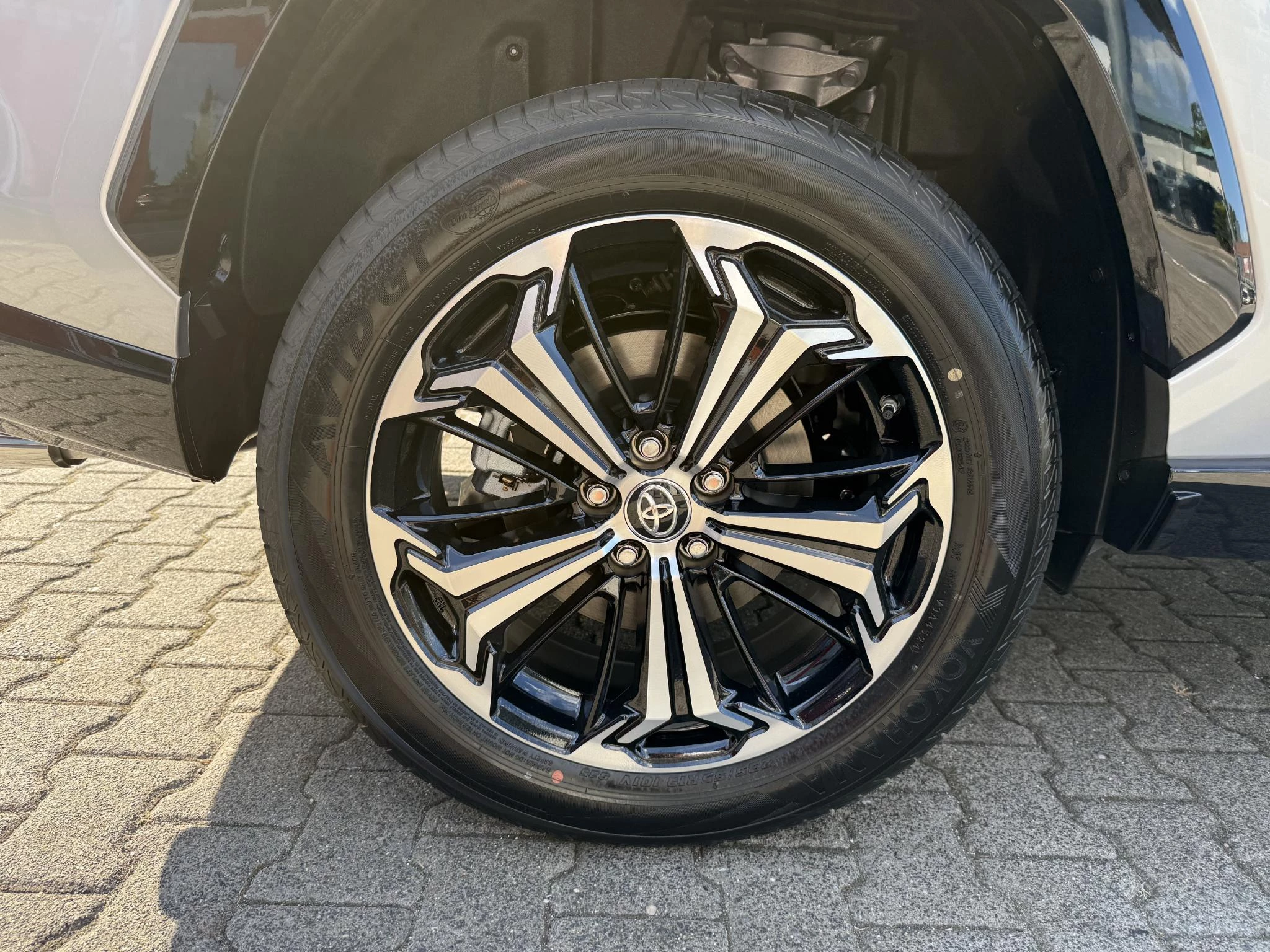 Hoofdafbeelding Toyota RAV4
