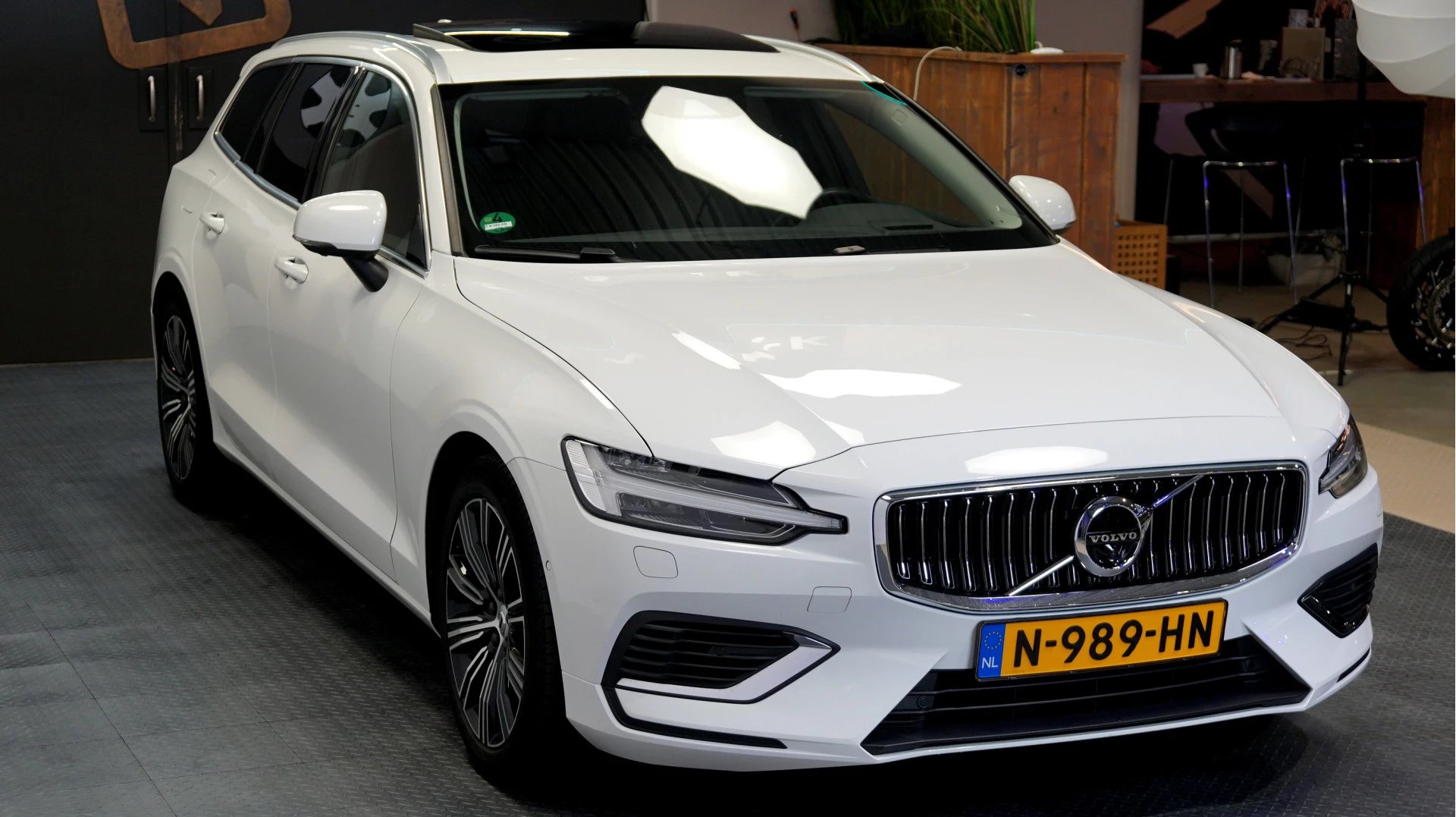 Hoofdafbeelding Volvo V60