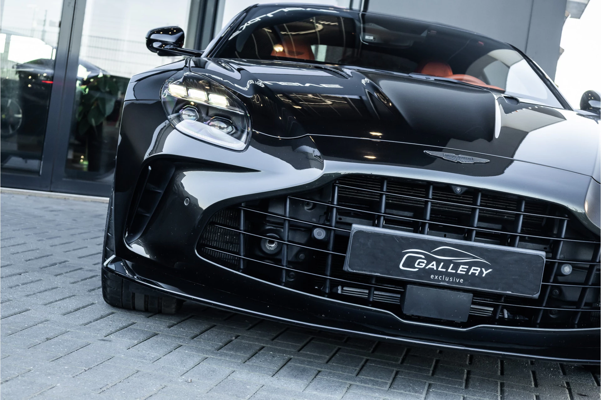 Hoofdafbeelding Aston Martin V8 Vantage