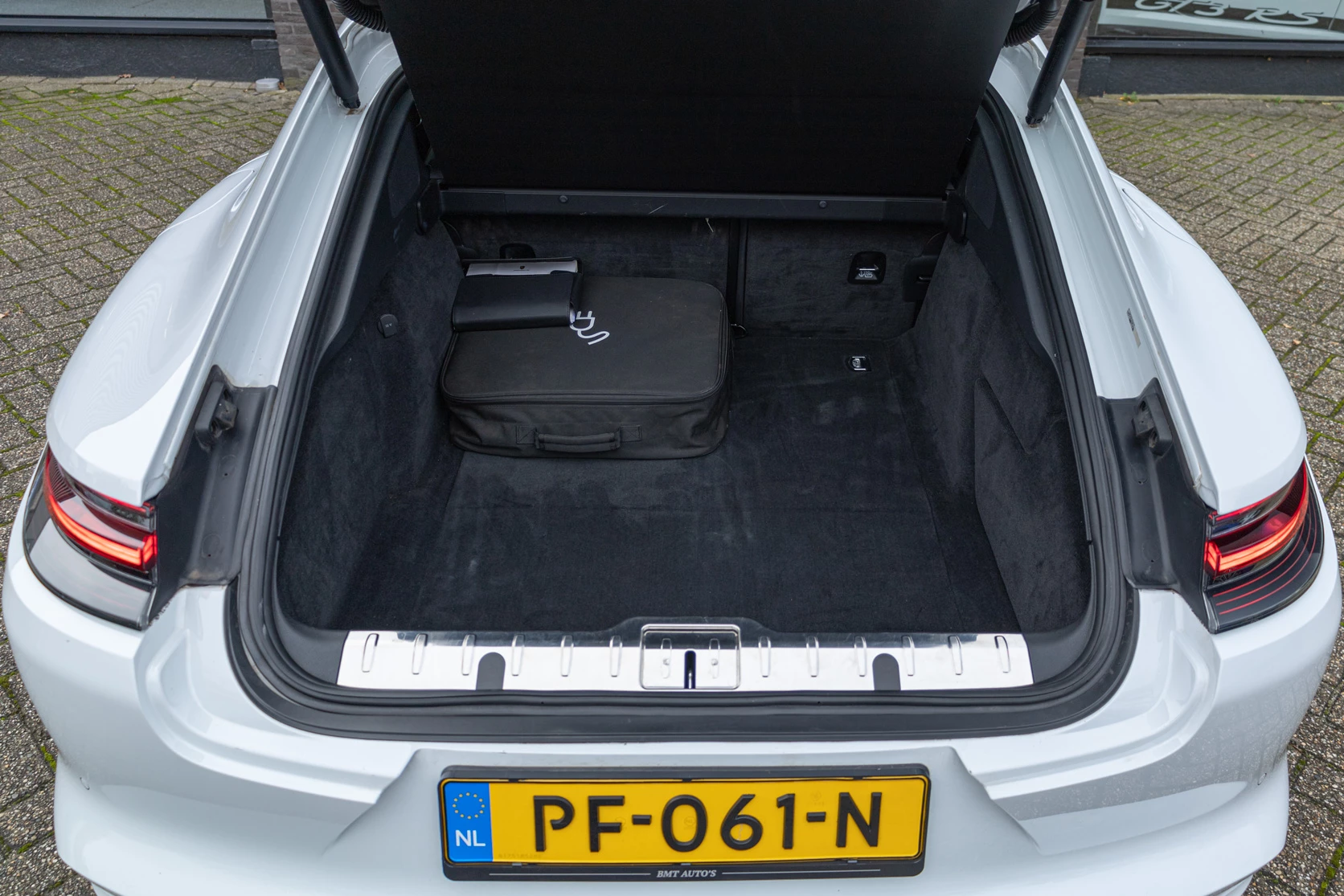 Hoofdafbeelding Porsche Panamera