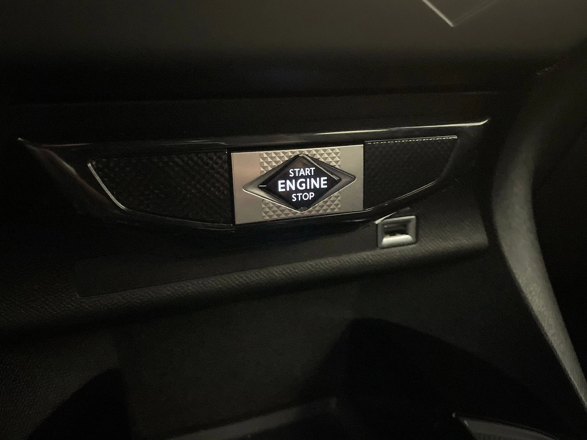 Hoofdafbeelding DS DS 3