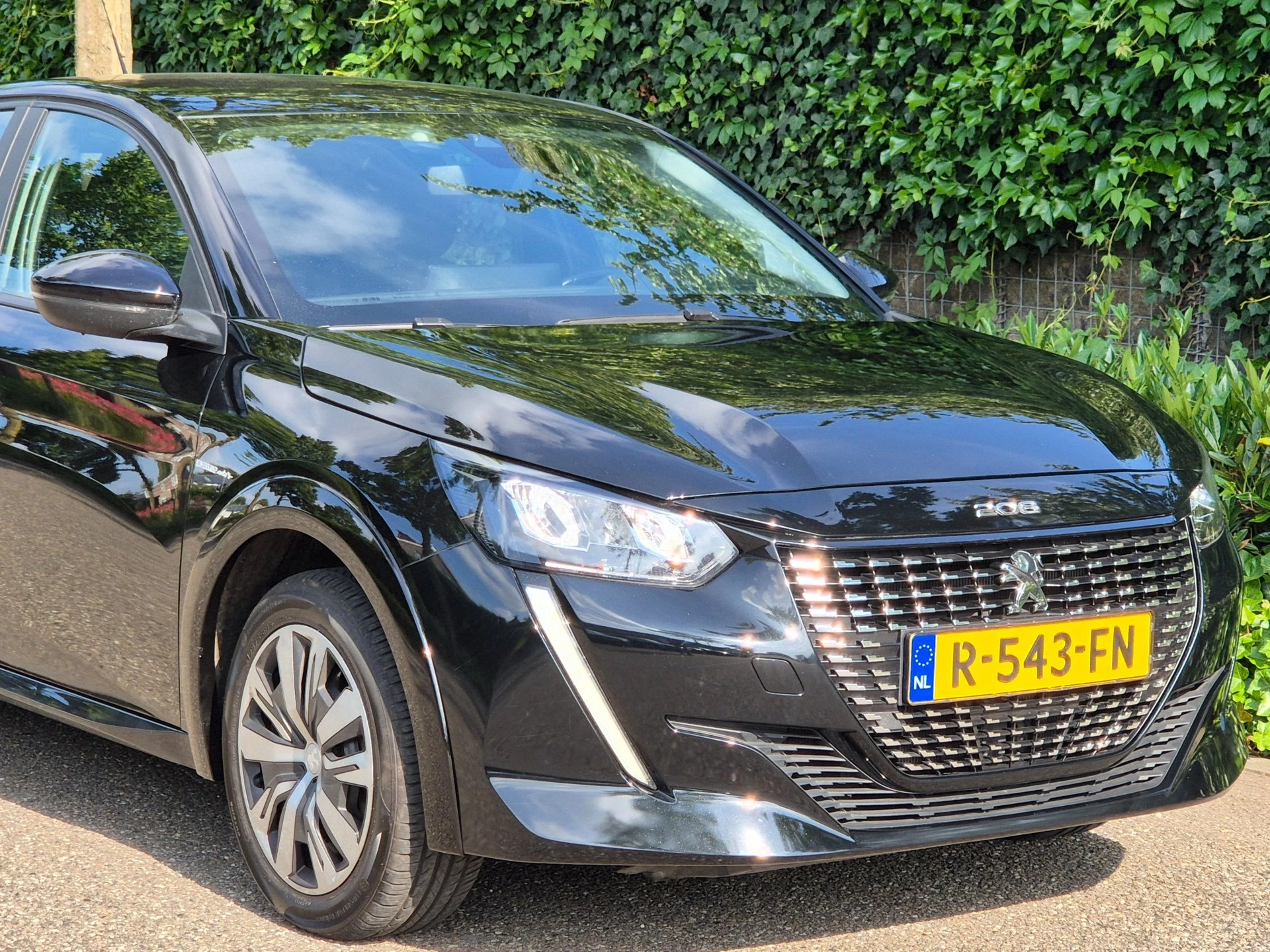 Hoofdafbeelding Peugeot e-208
