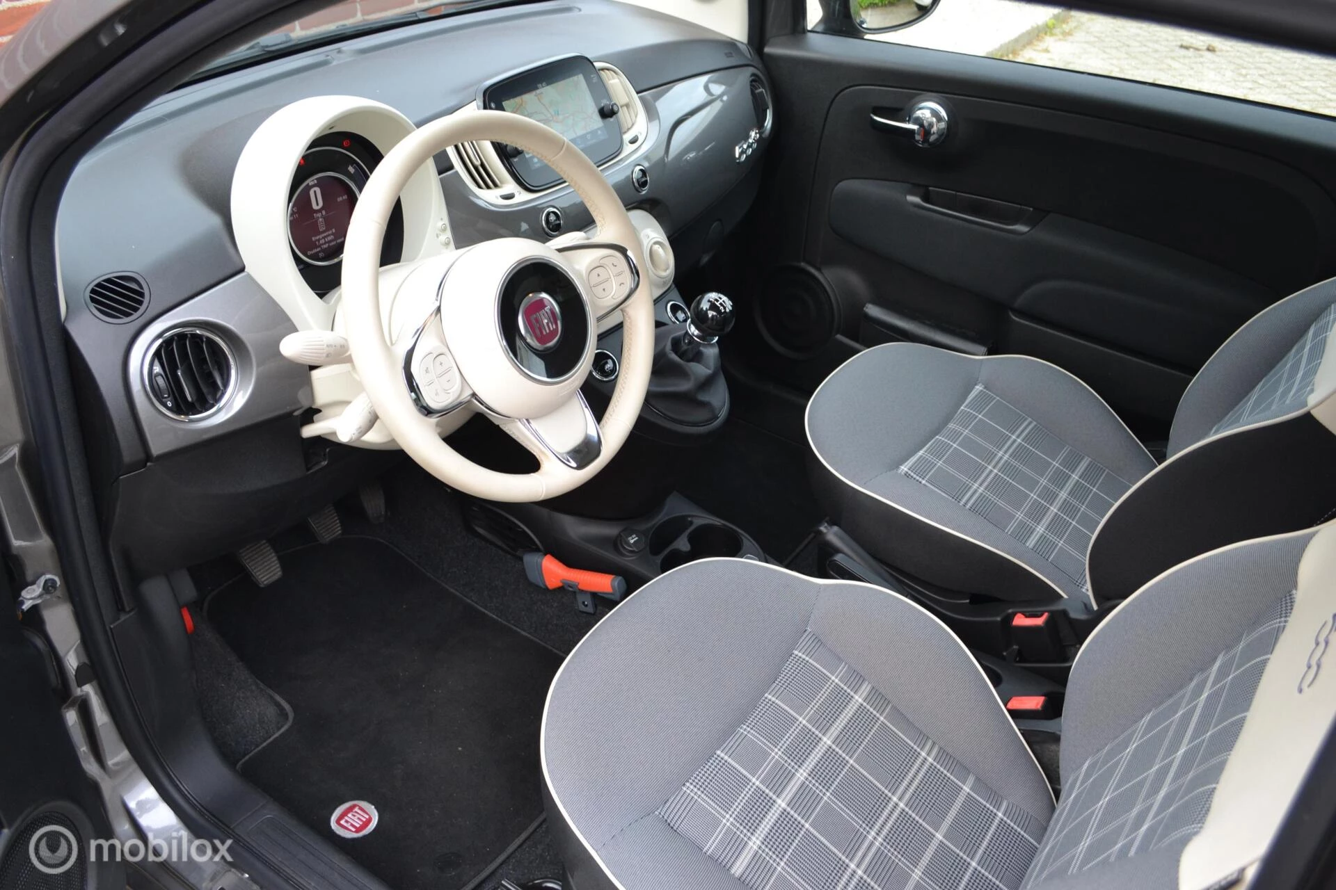 Hoofdafbeelding Fiat 500C