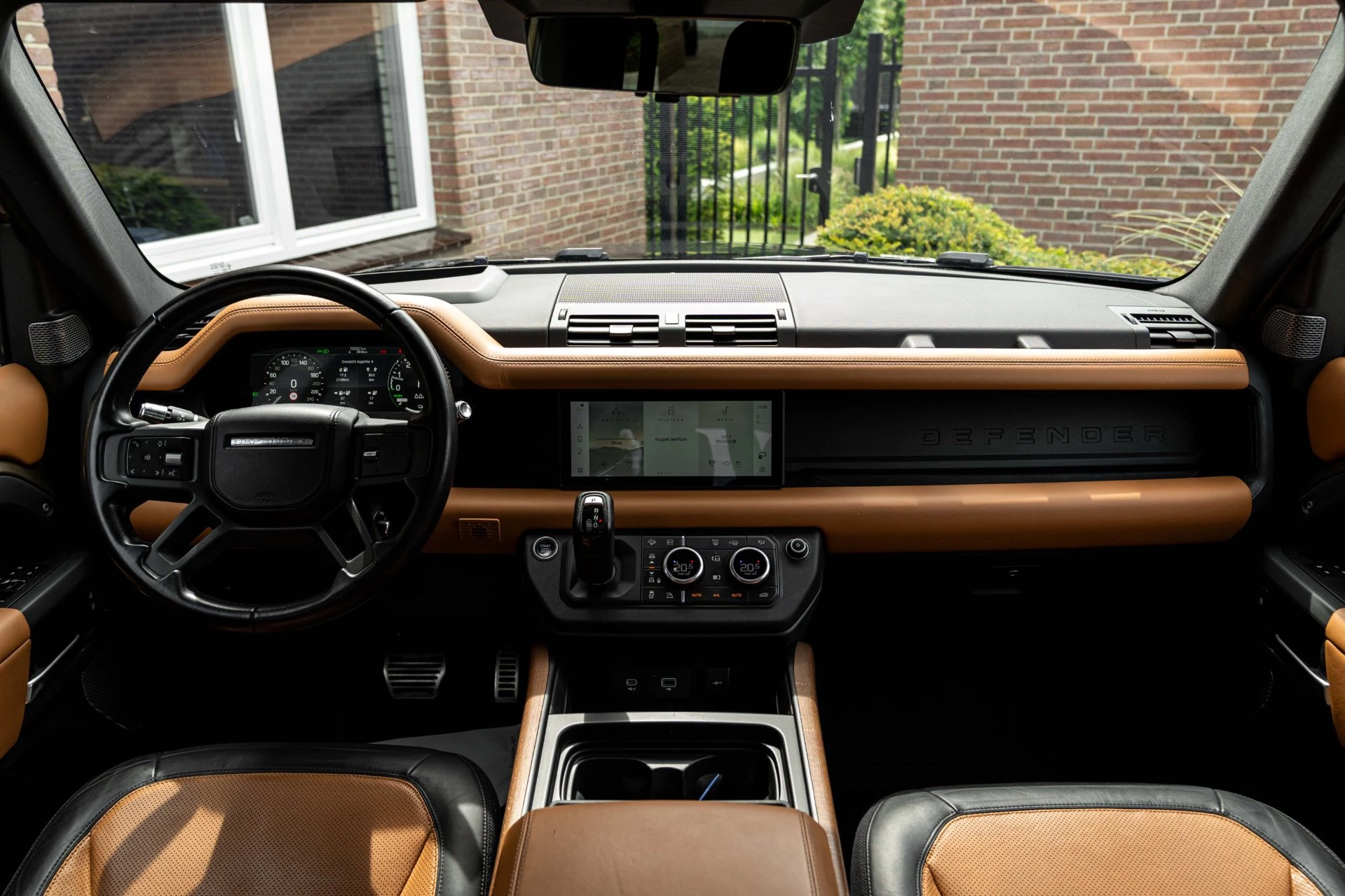 Hoofdafbeelding Land Rover Defender