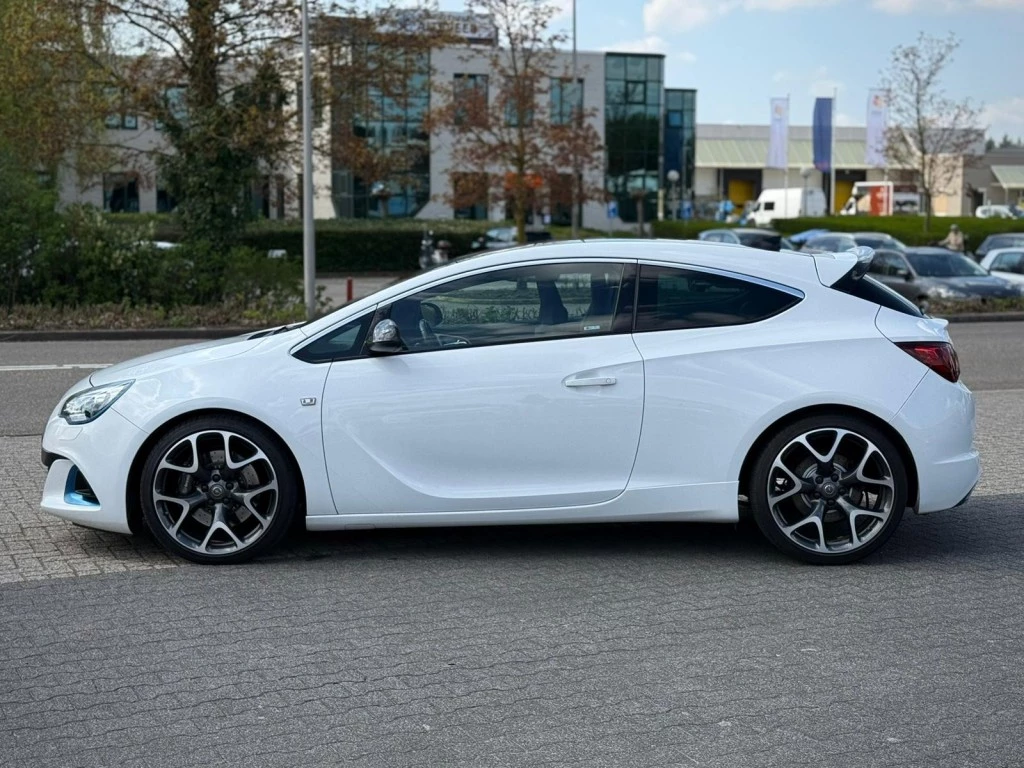 Hoofdafbeelding Opel Astra