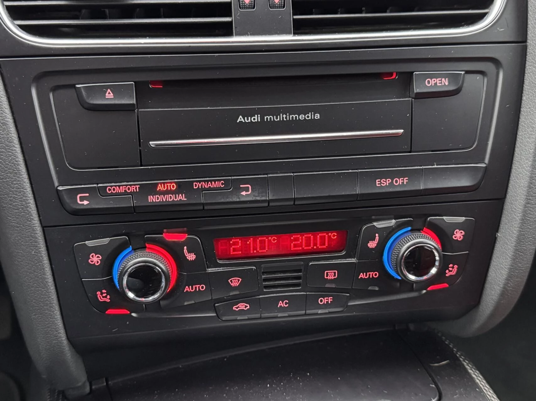 Hoofdafbeelding Audi S4