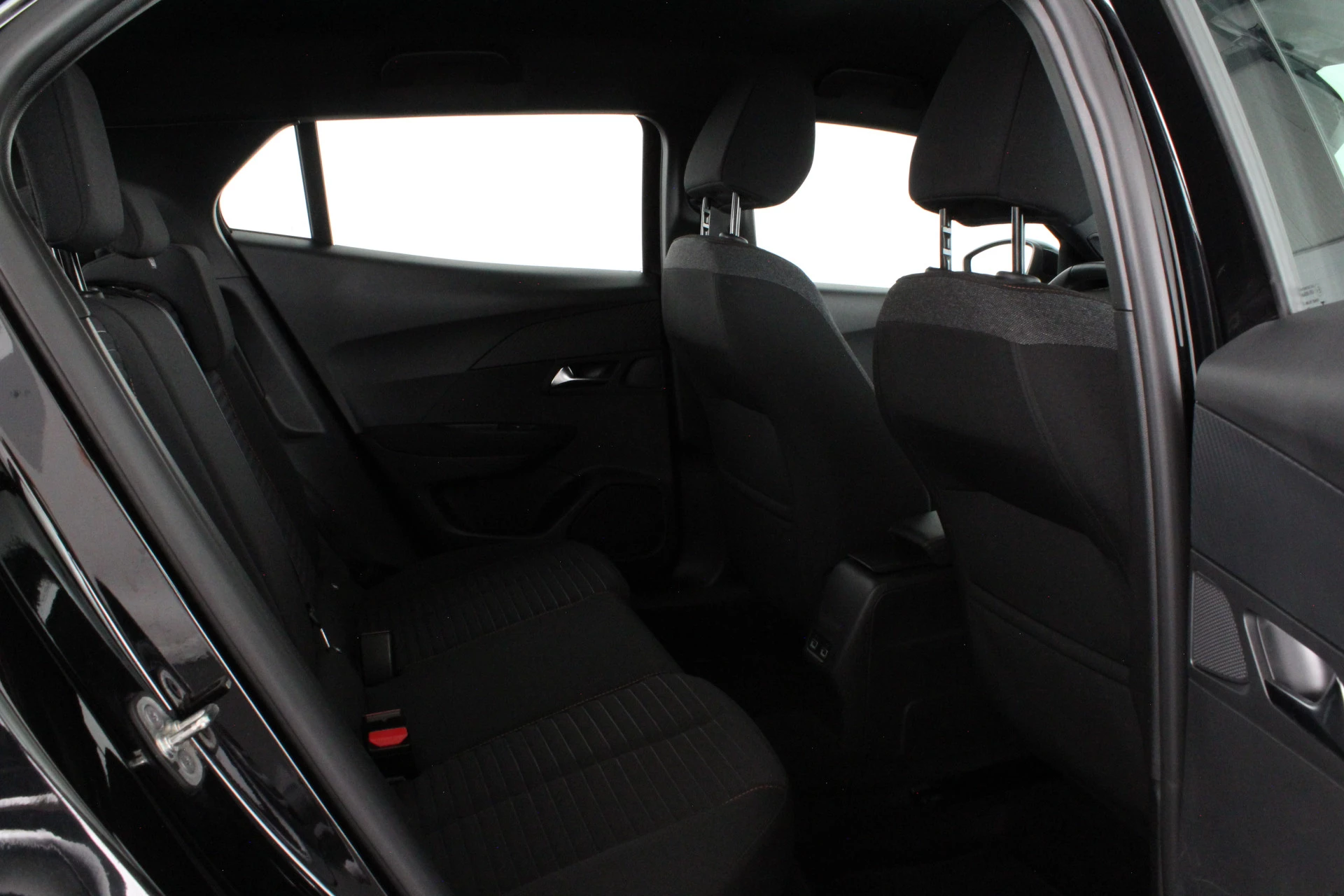 Hoofdafbeelding Peugeot e-2008
