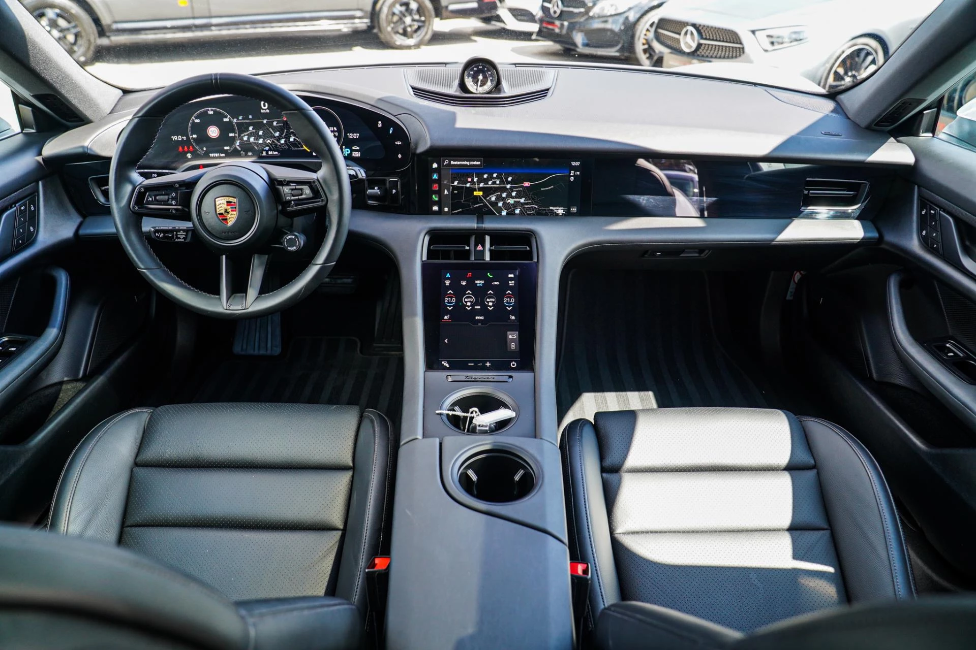 Hoofdafbeelding Porsche Taycan
