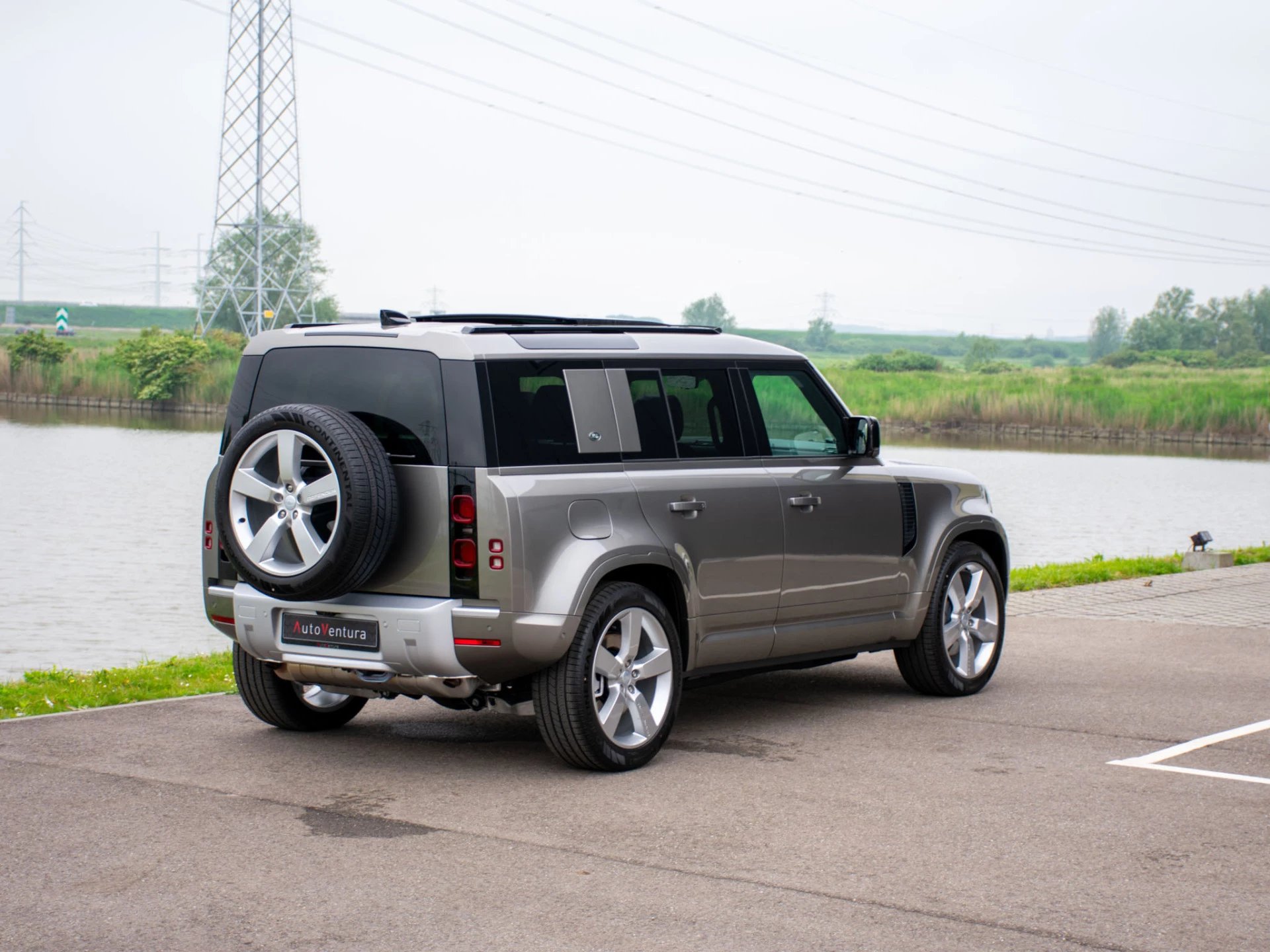 Hoofdafbeelding Land Rover Defender