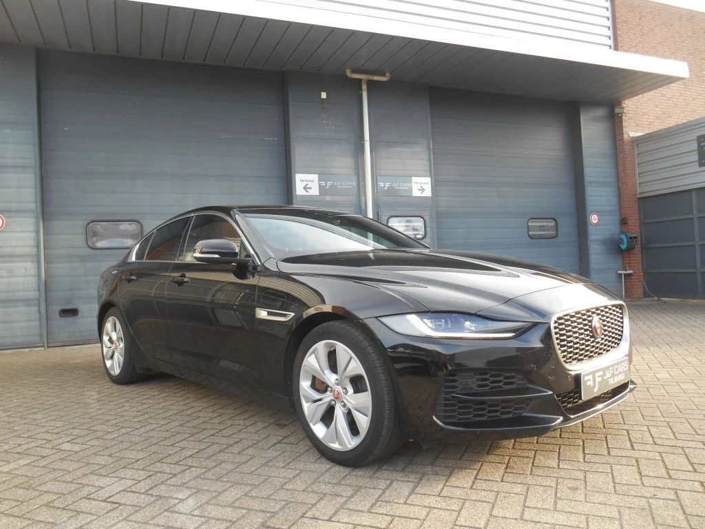 Hoofdafbeelding Jaguar XE
