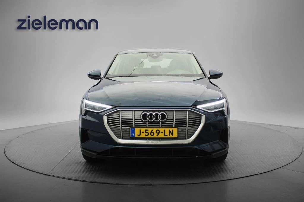 Hoofdafbeelding Audi e-tron