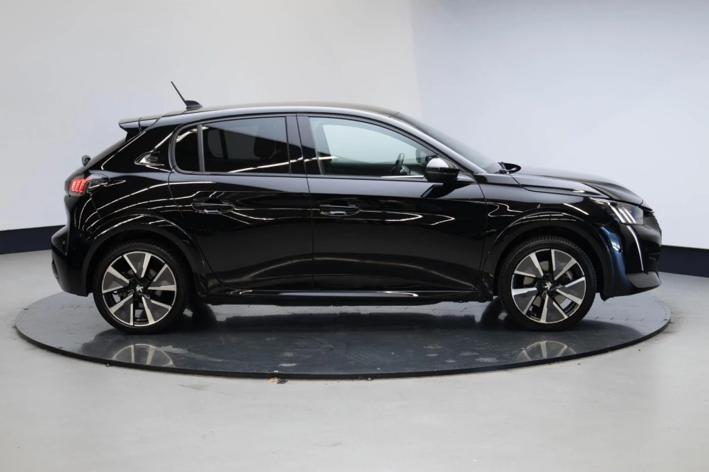 Hoofdafbeelding Peugeot e-208