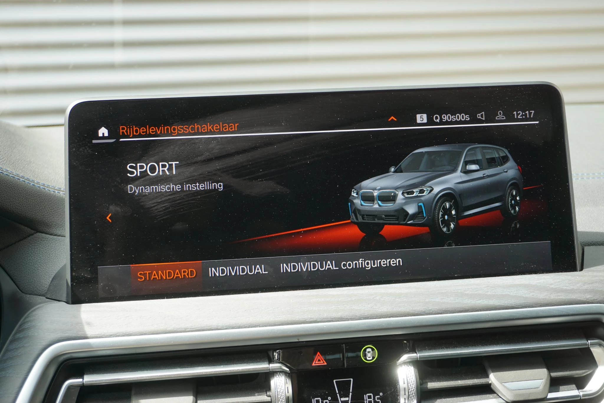 Hoofdafbeelding BMW iX3