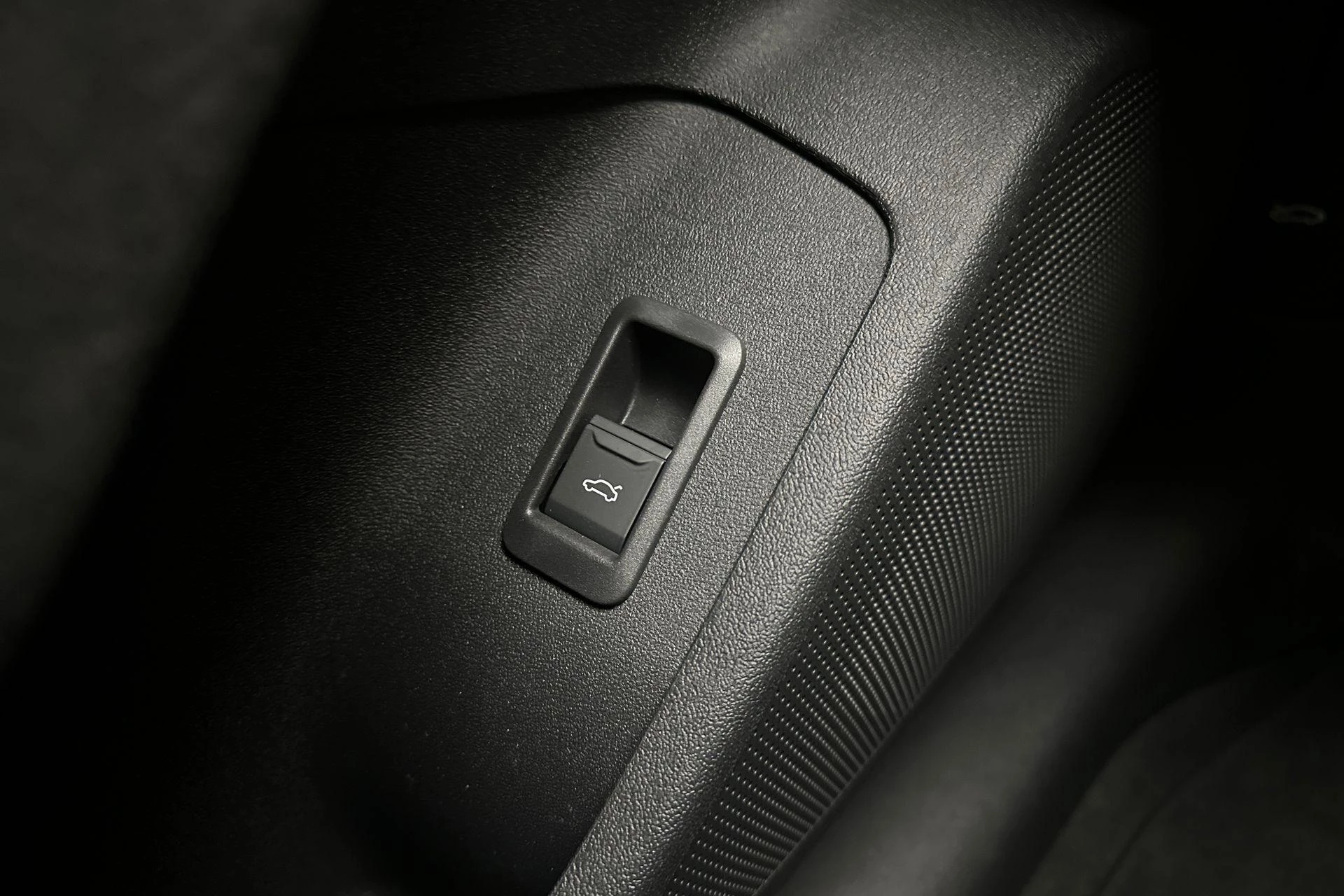 Hoofdafbeelding Audi A6 Avant e-tron