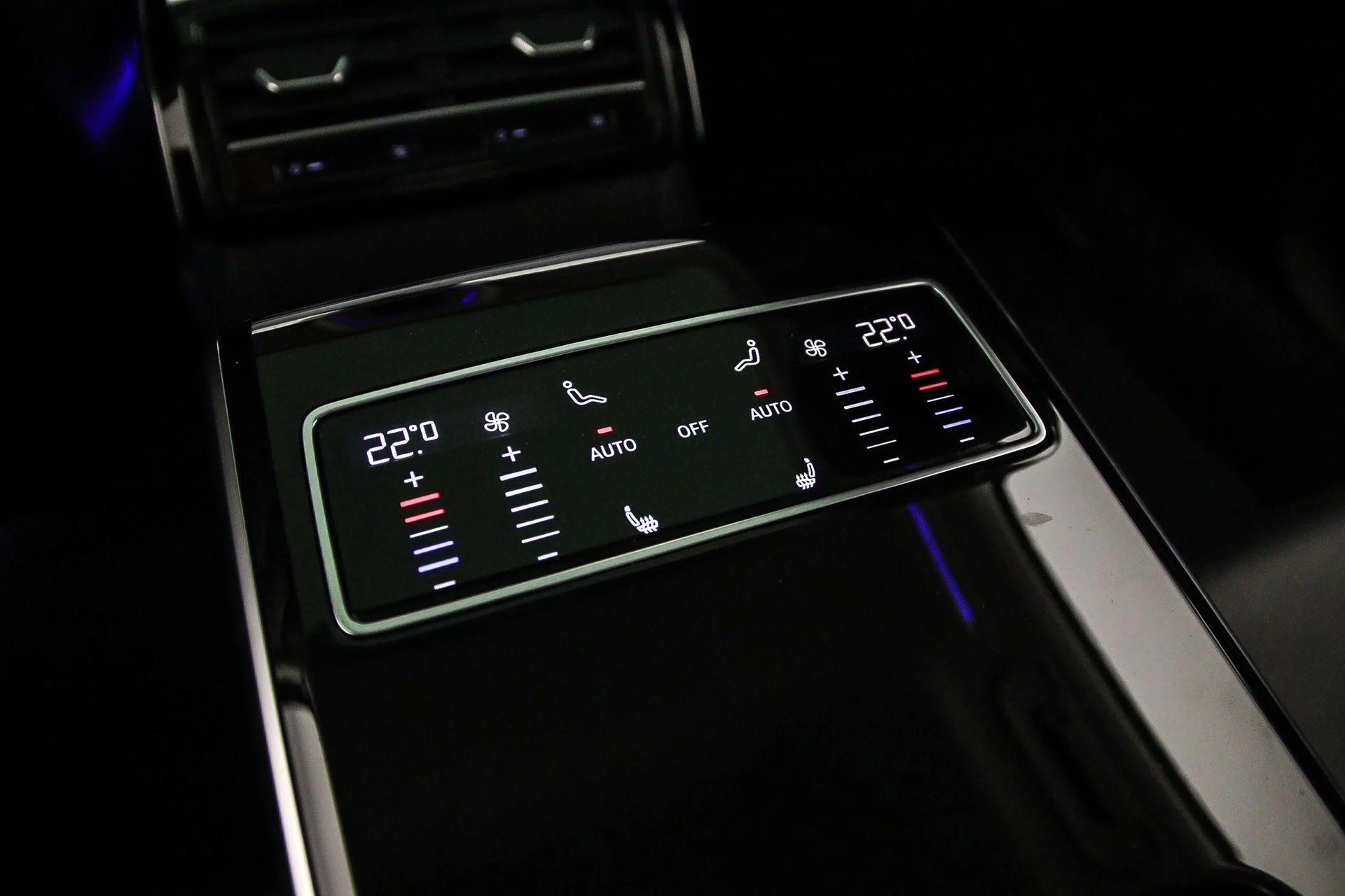 Hoofdafbeelding Audi A8