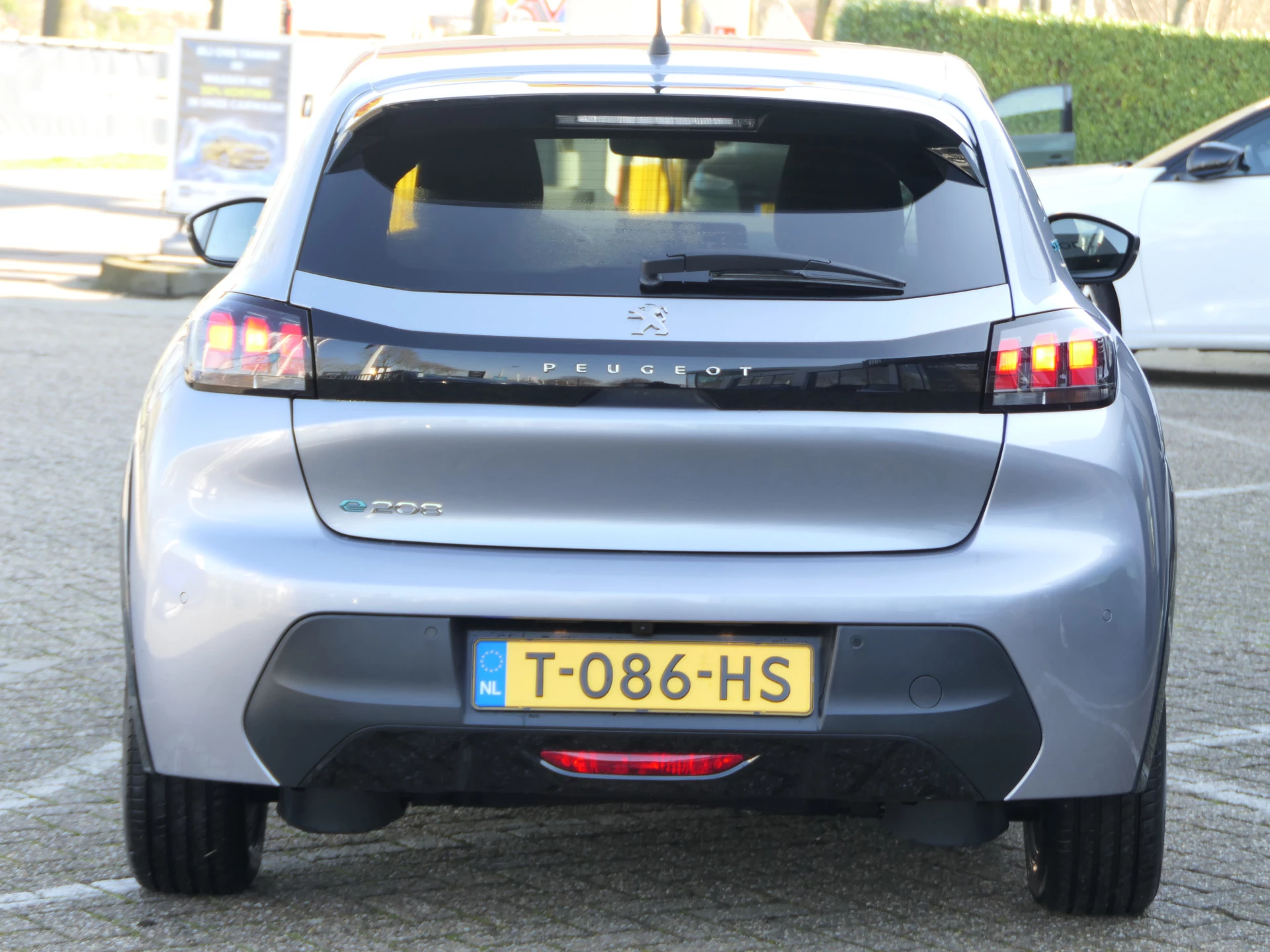 Hoofdafbeelding Peugeot e-208