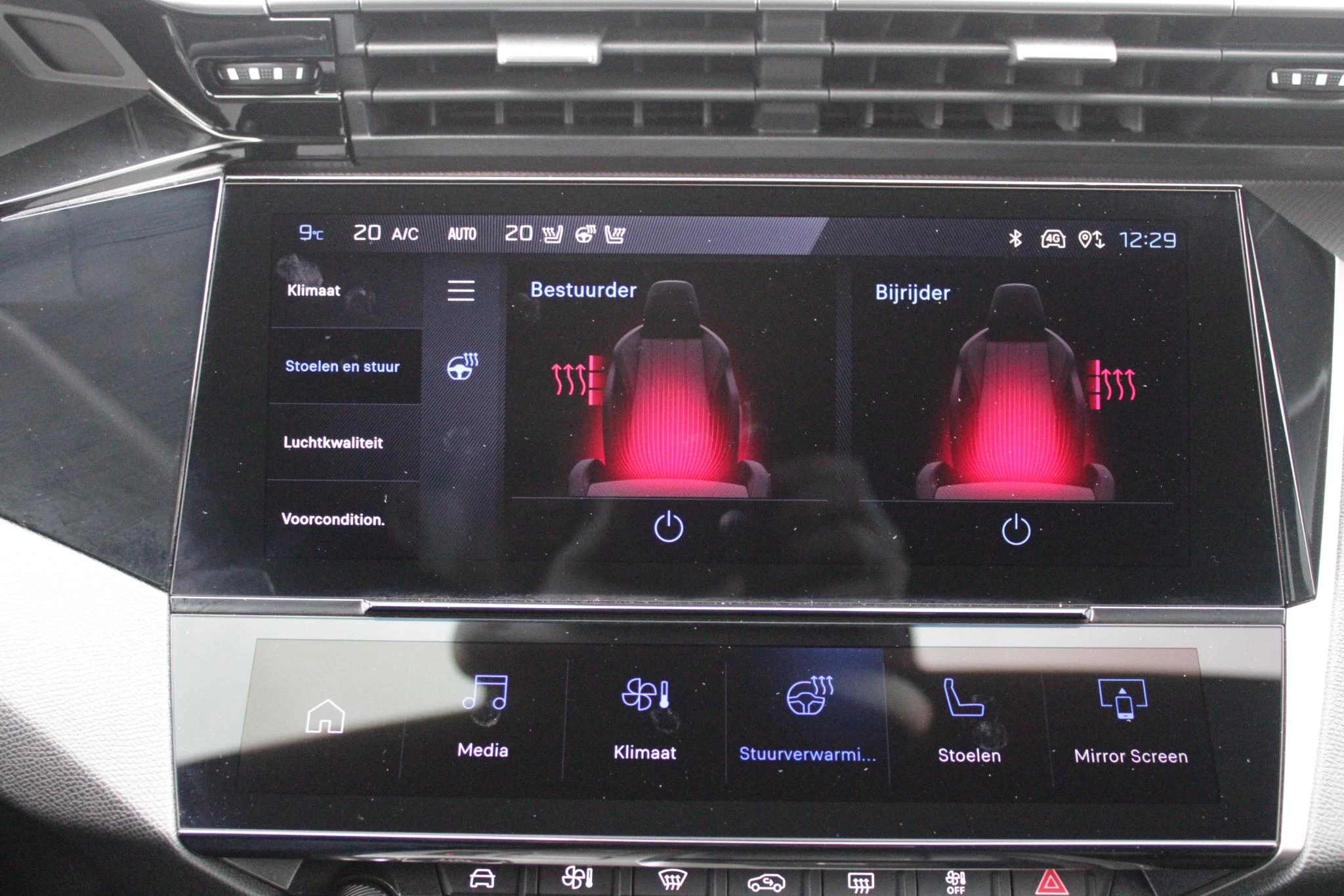 Hoofdafbeelding Peugeot 408