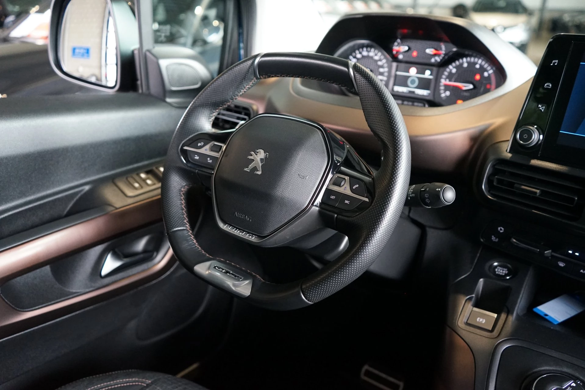 Hoofdafbeelding Peugeot Rifter