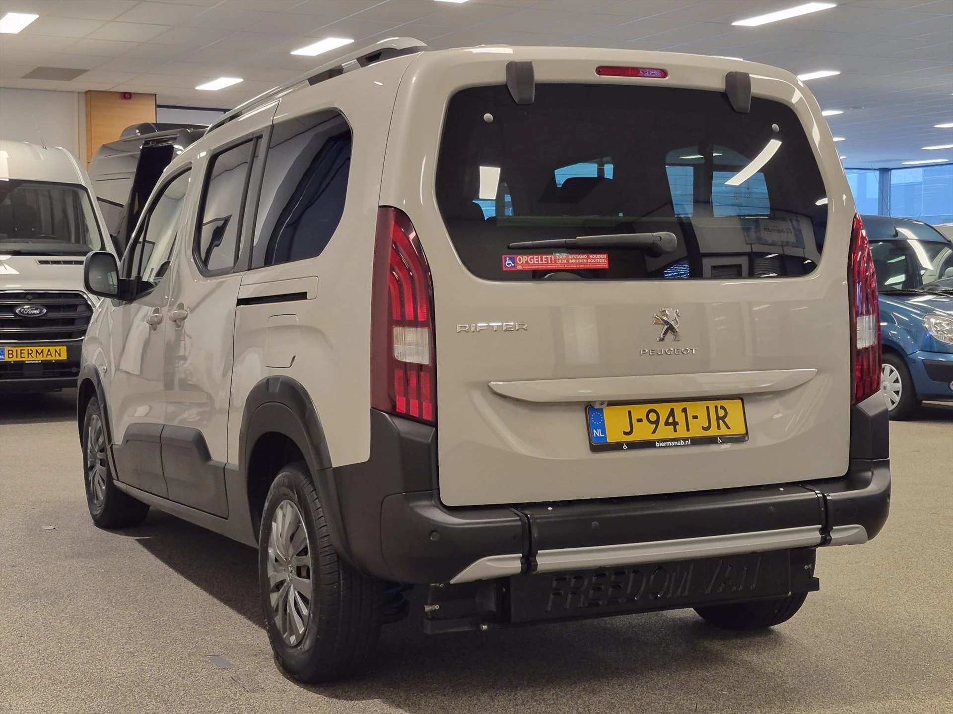 Hoofdafbeelding Peugeot Rifter