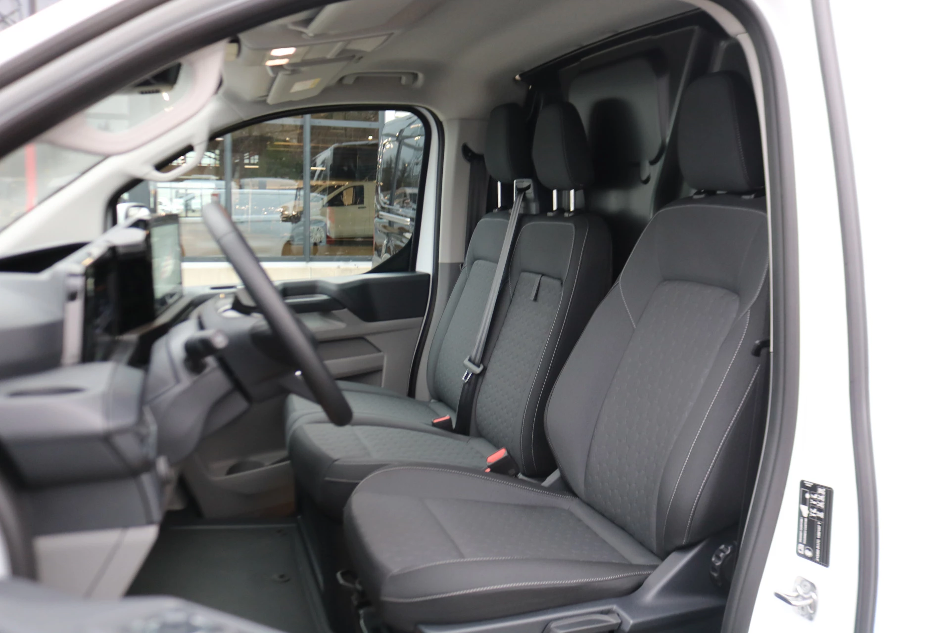 Hoofdafbeelding Ford E-Transit Custom