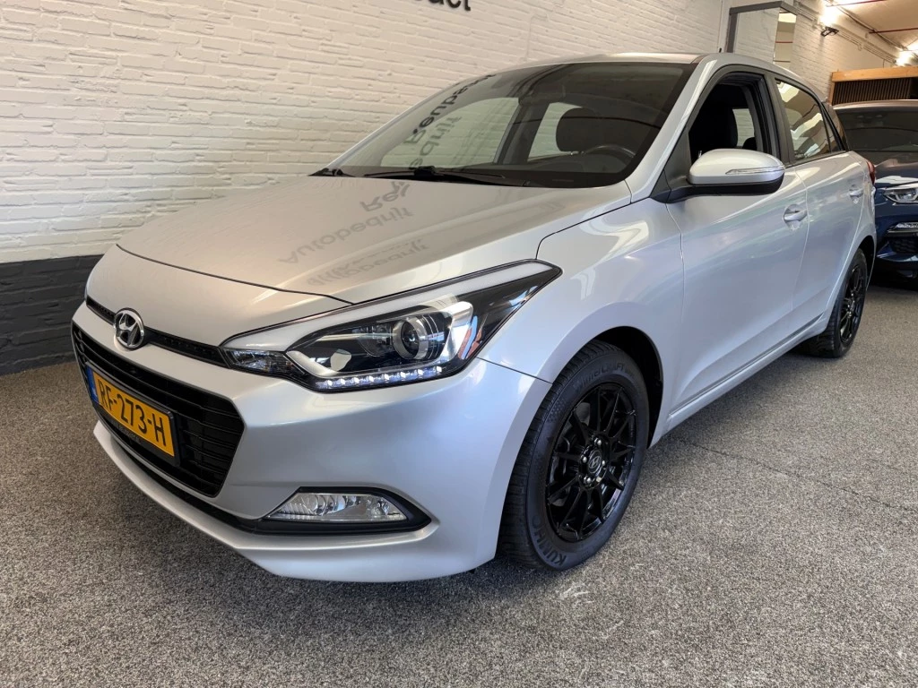 Hoofdafbeelding Hyundai i20