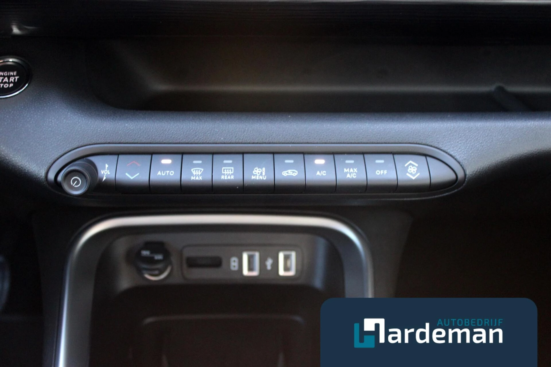 Hoofdafbeelding Jeep Avenger