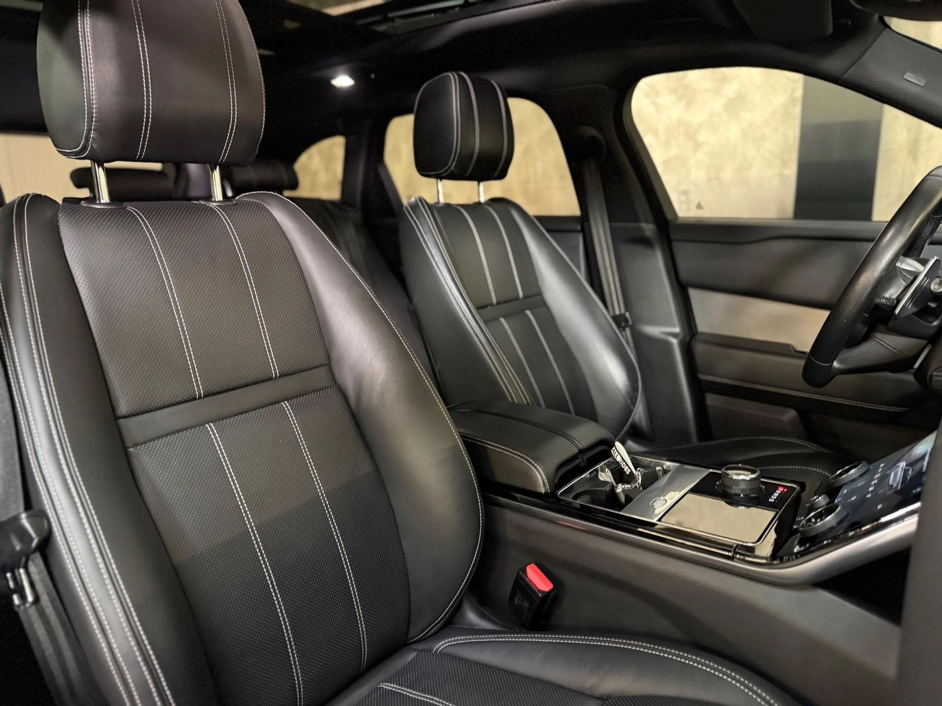 Hoofdafbeelding Land Rover Range Rover Velar